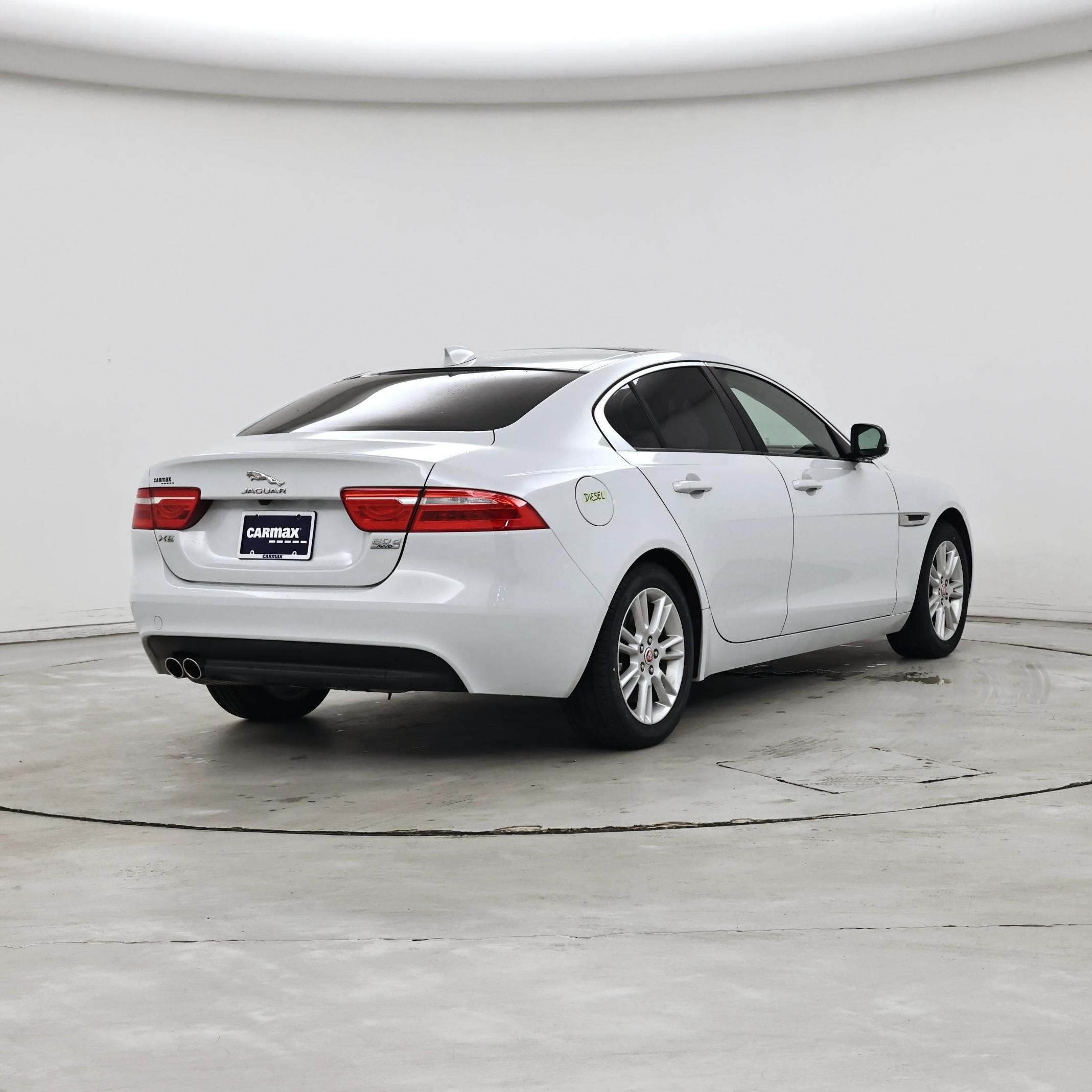 Thumbnail: 2017 Jaguar XE - 8