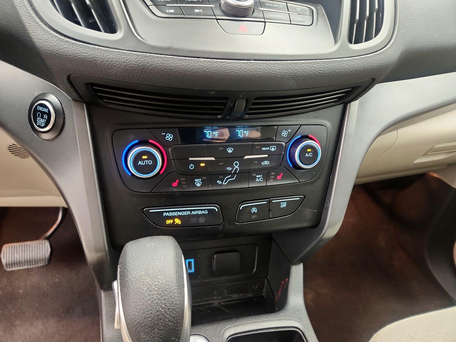 Thumbnail: 2019 Ford Escape - 16