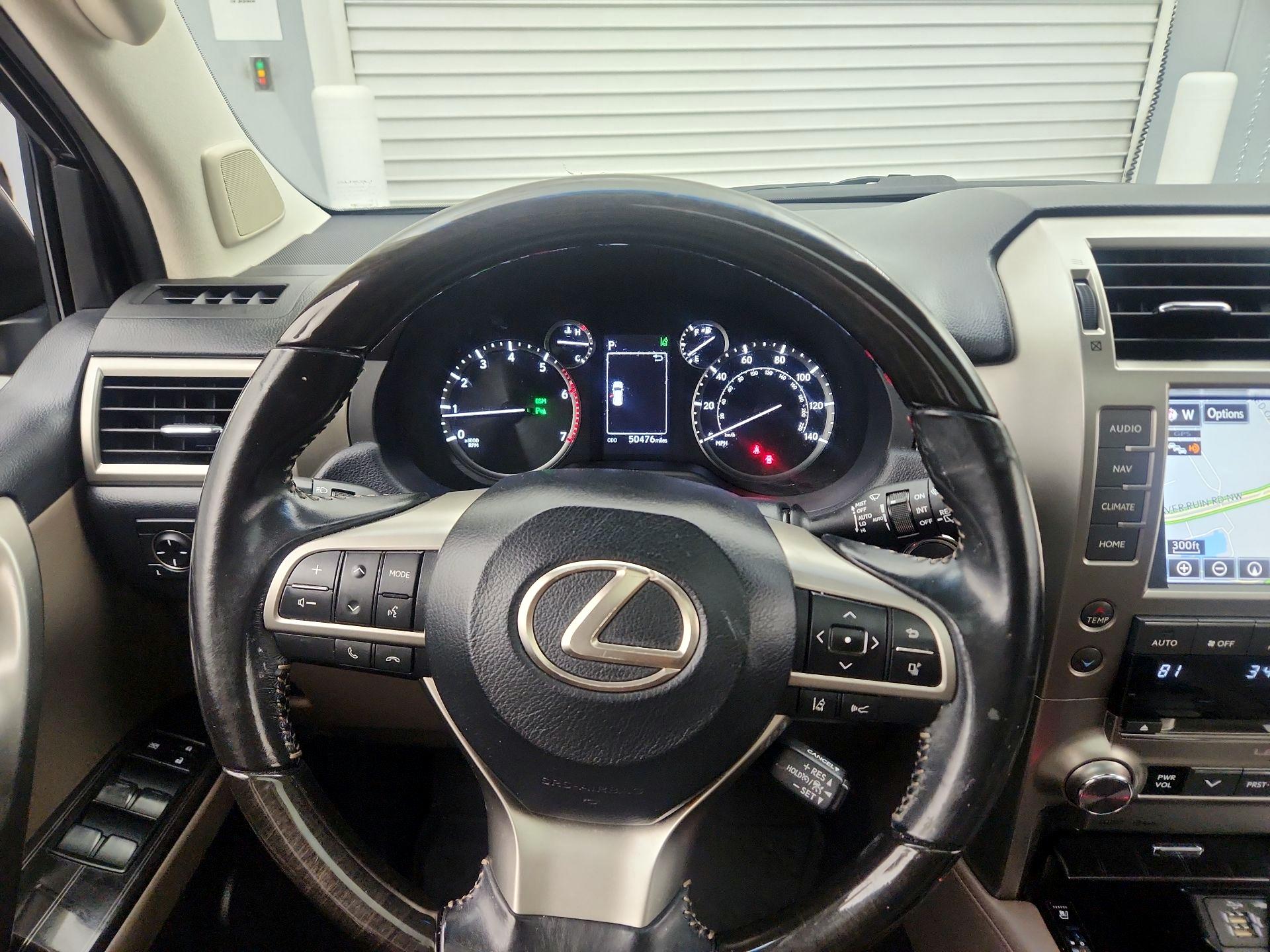 Thumbnail: 2020 Lexus GX - 10
