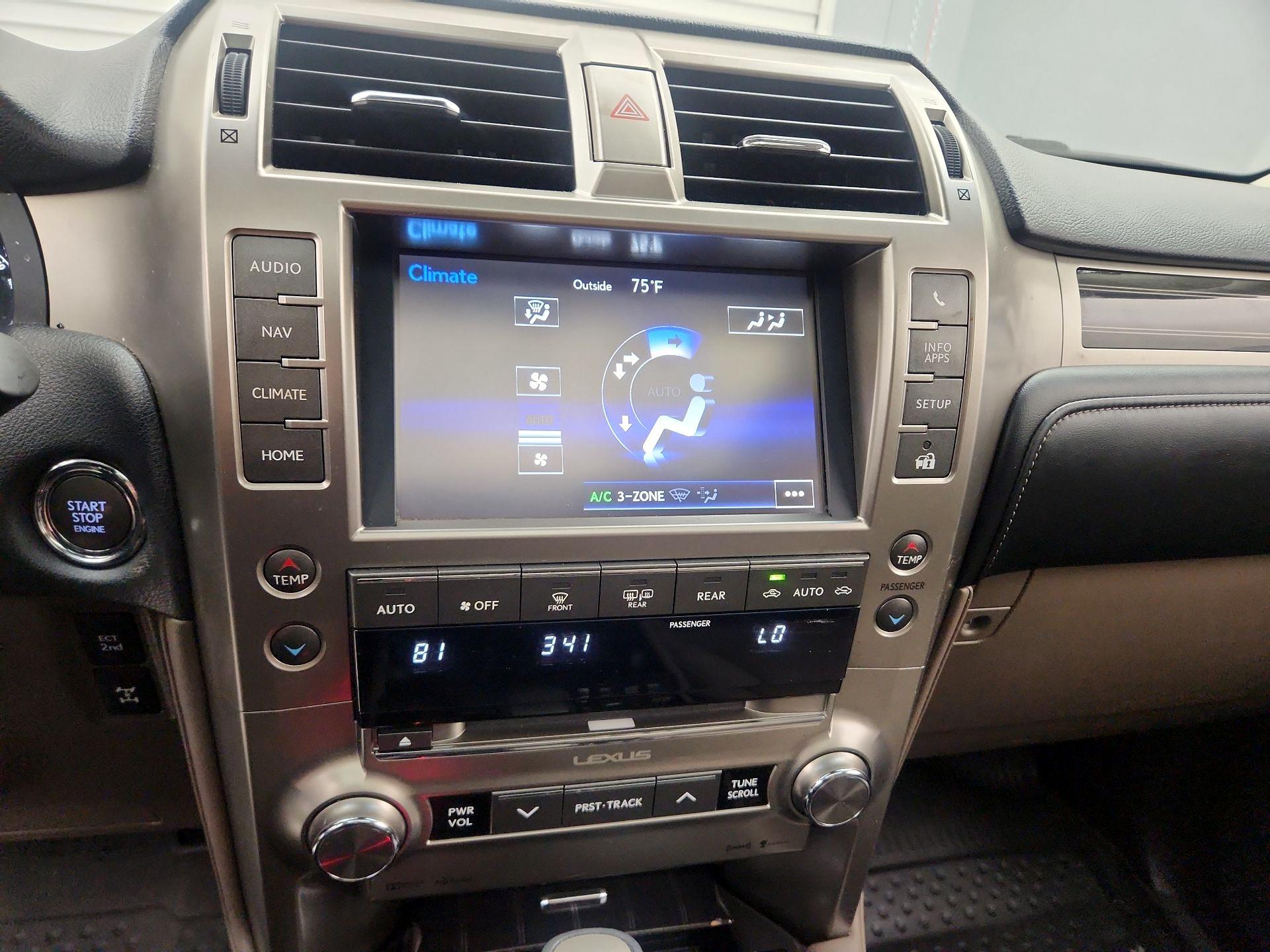 Thumbnail: 2020 Lexus GX - 17