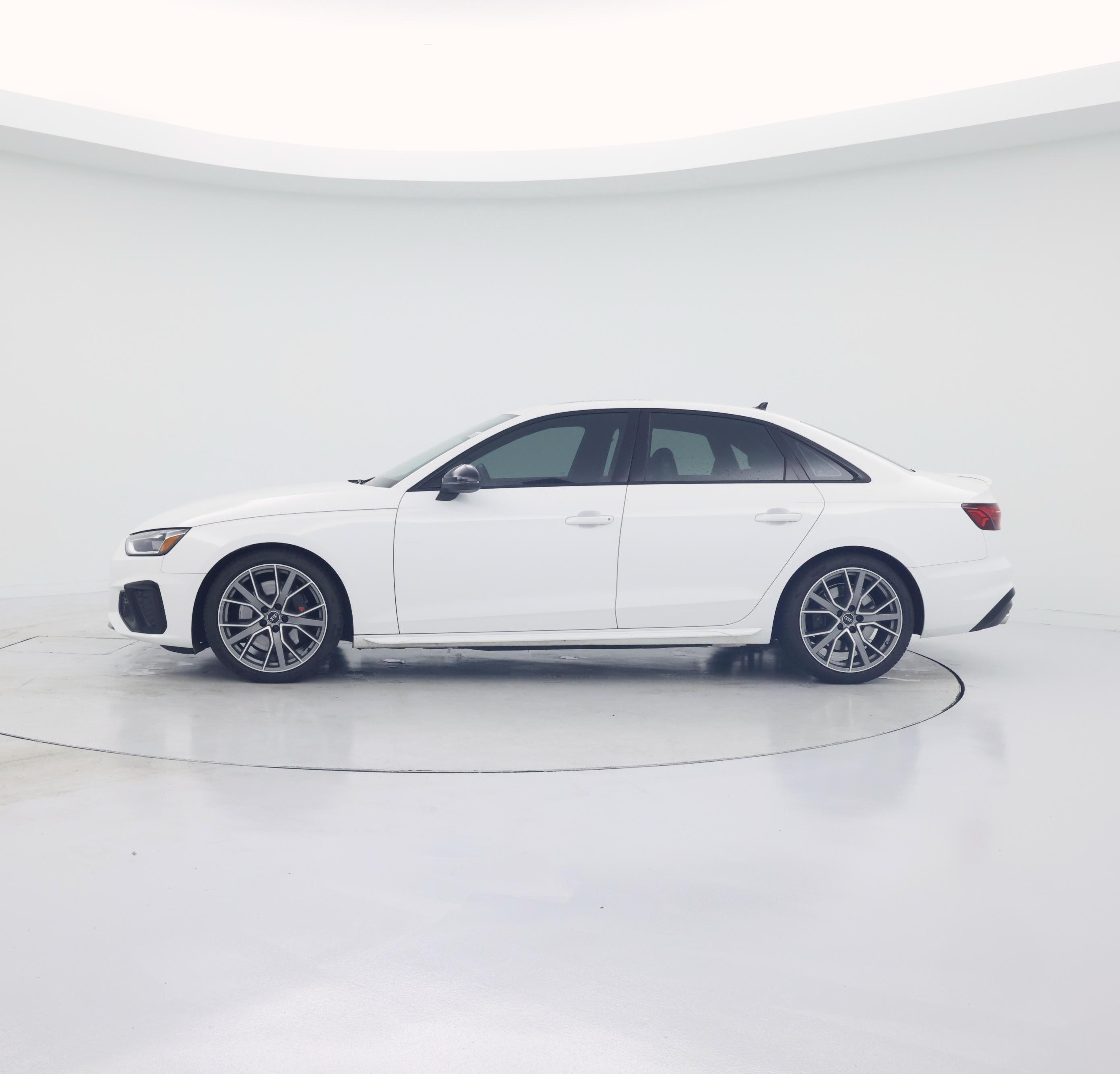 Thumbnail: 2022 Audi S4 - 3