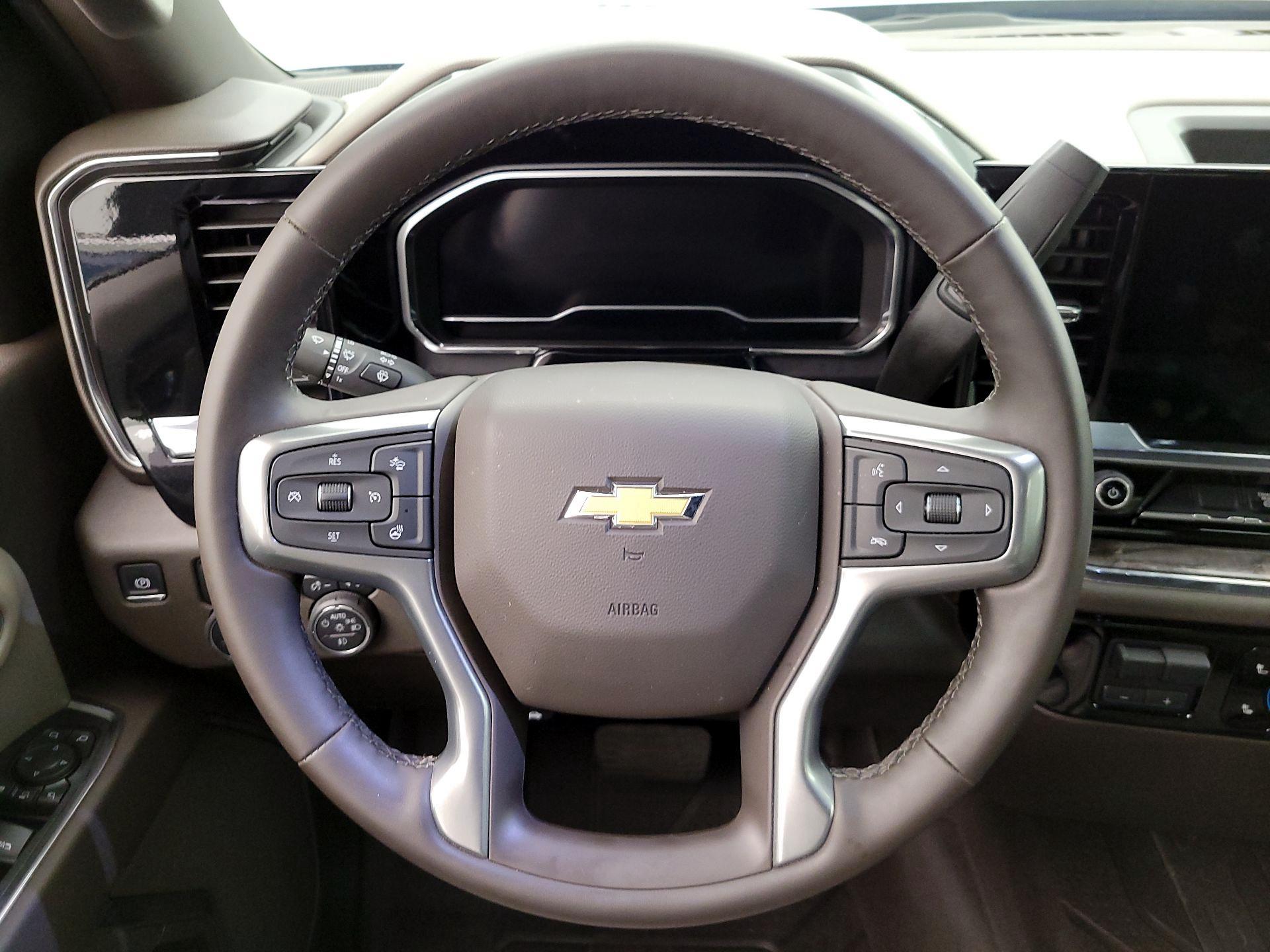 Thumbnail: 2024 Chevrolet Silverado 2500 - 10