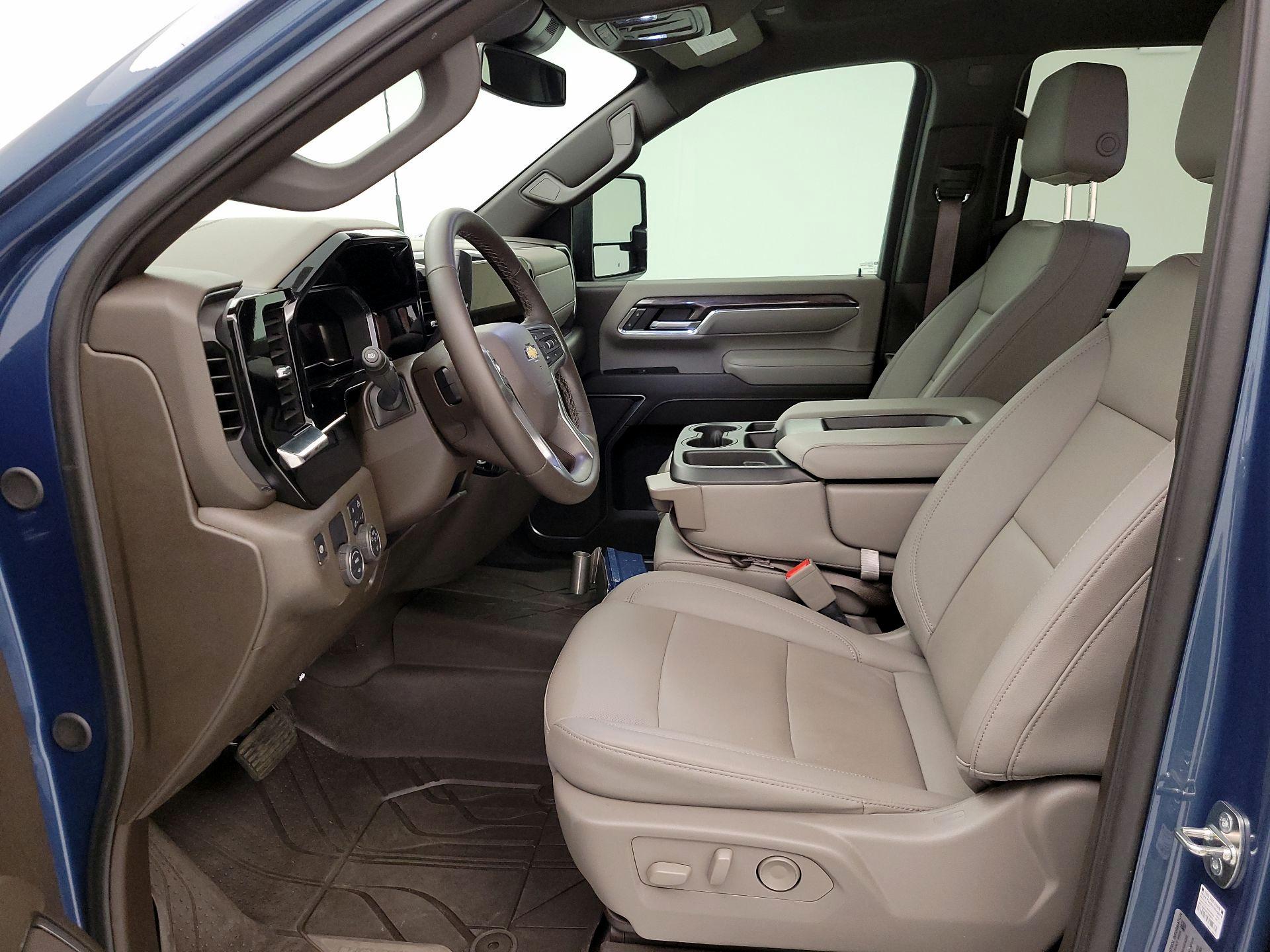 Thumbnail: 2024 Chevrolet Silverado 2500 - 11