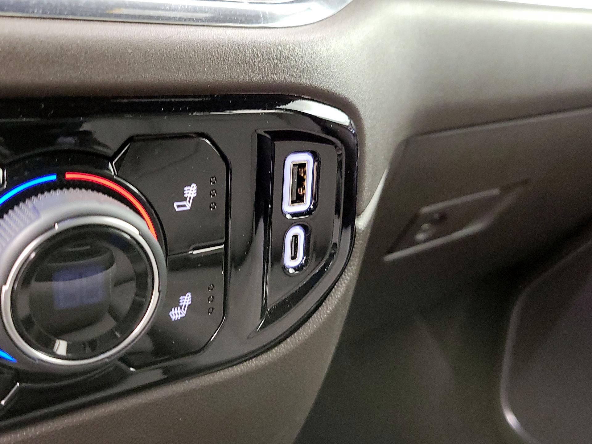 Thumbnail: 2024 Chevrolet Silverado 2500 - 19