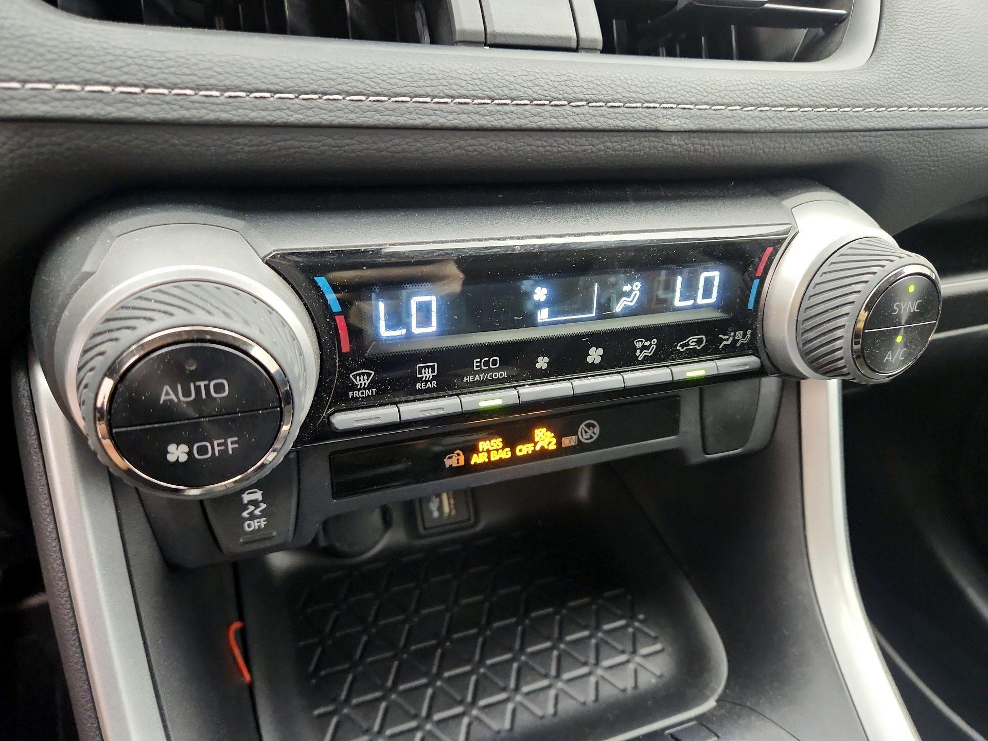 Thumbnail: 2024 Toyota RAV4 - 16