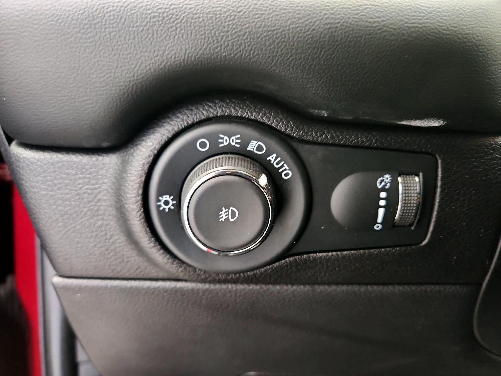 Thumbnail: 2022 Dodge Durango - 13