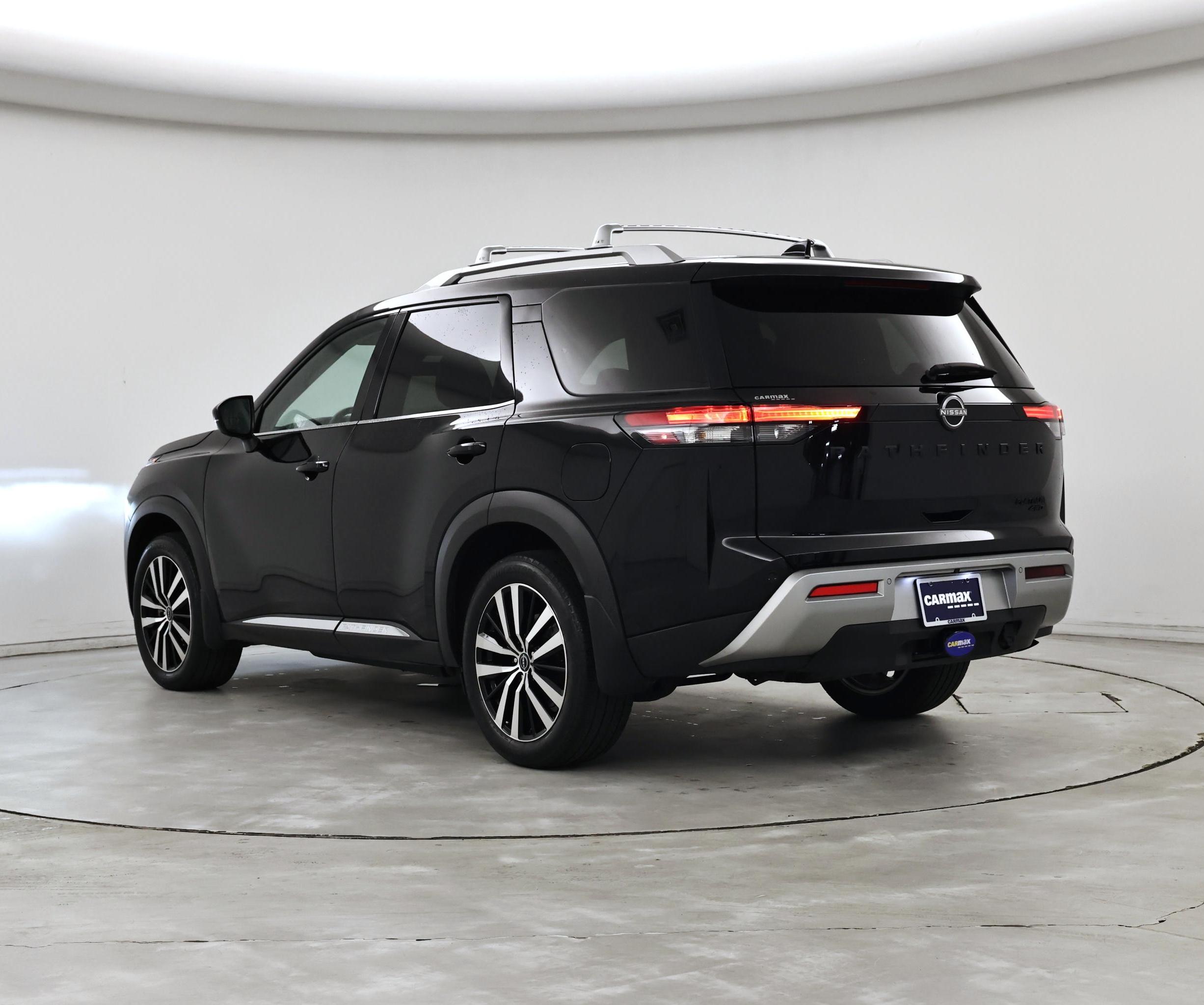 Thumbnail: 2024 Nissan Pathfinder - 2