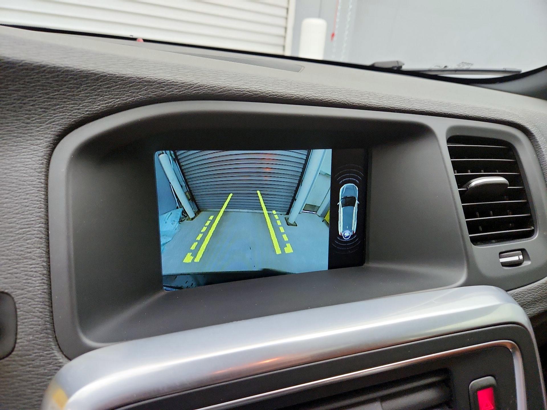 Thumbnail: 2016 Volvo V60 - 15