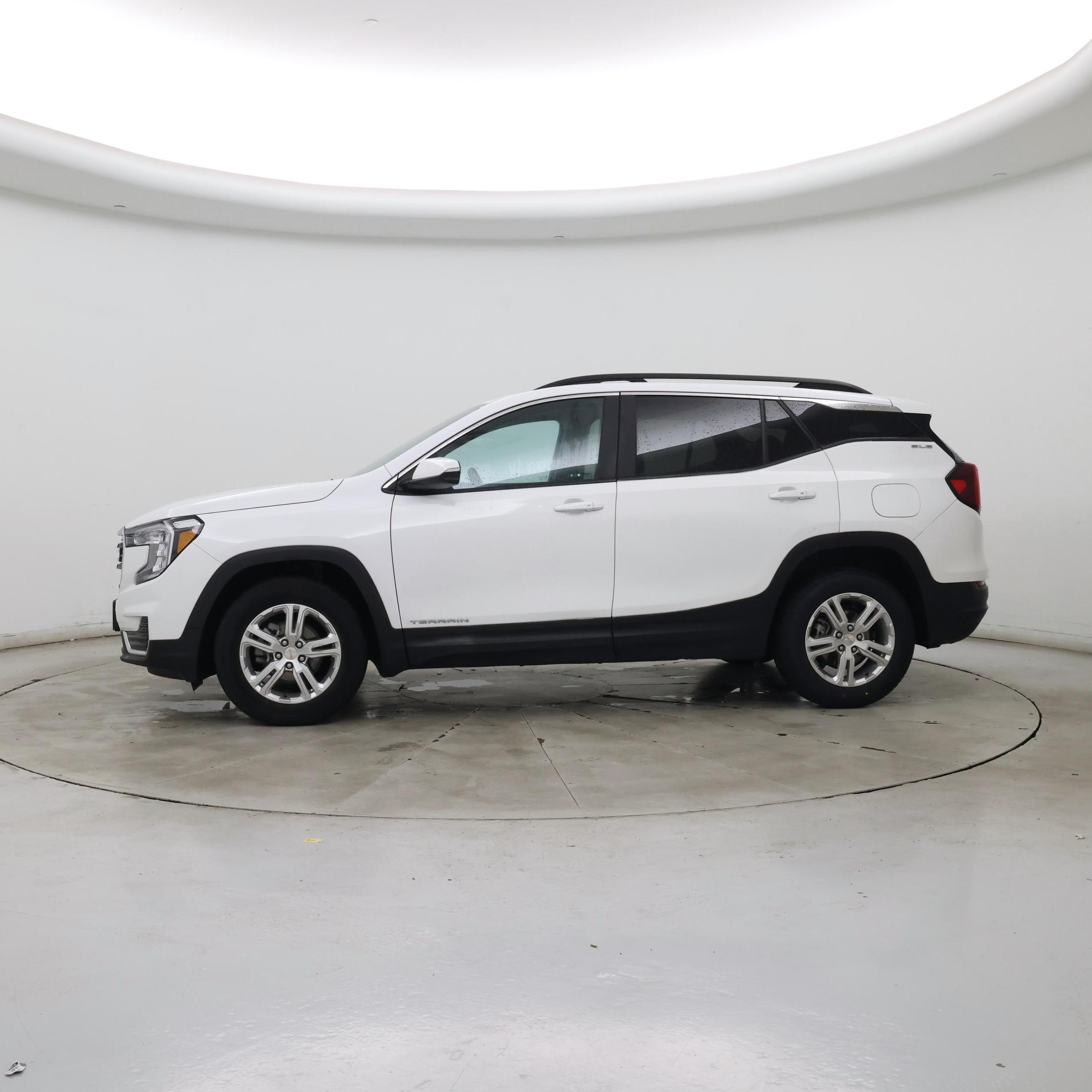 Thumbnail: 2022 GMC Terrain - 3