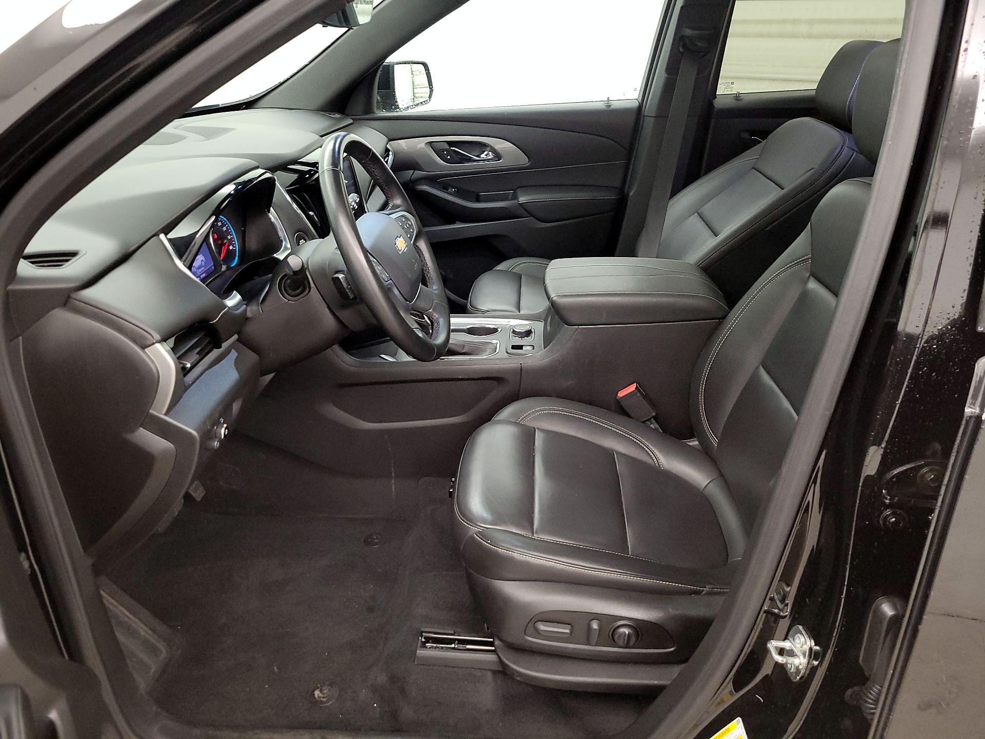Thumbnail: 2023 Chevrolet Traverse - 11