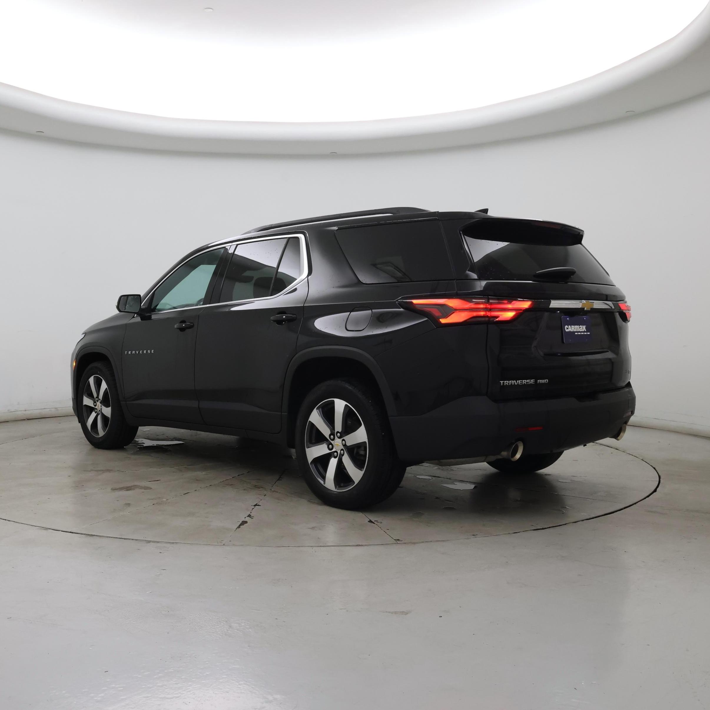 Thumbnail: 2023 Chevrolet Traverse - 2