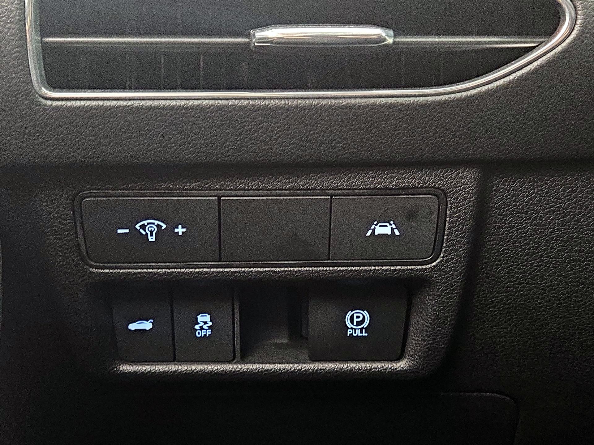 Thumbnail: 2023 Hyundai Sonata - 13