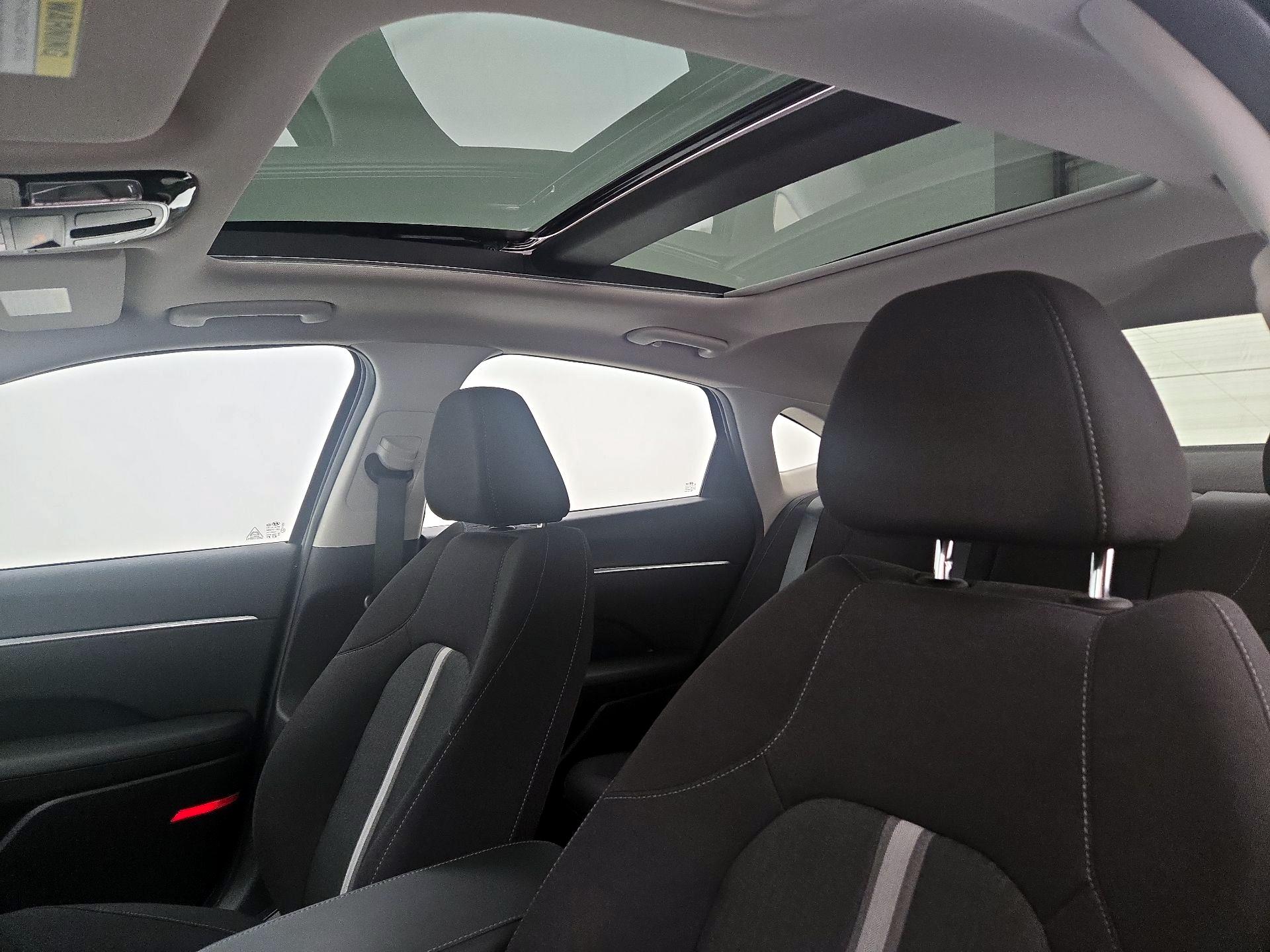 Thumbnail: 2023 Hyundai Sonata - 20