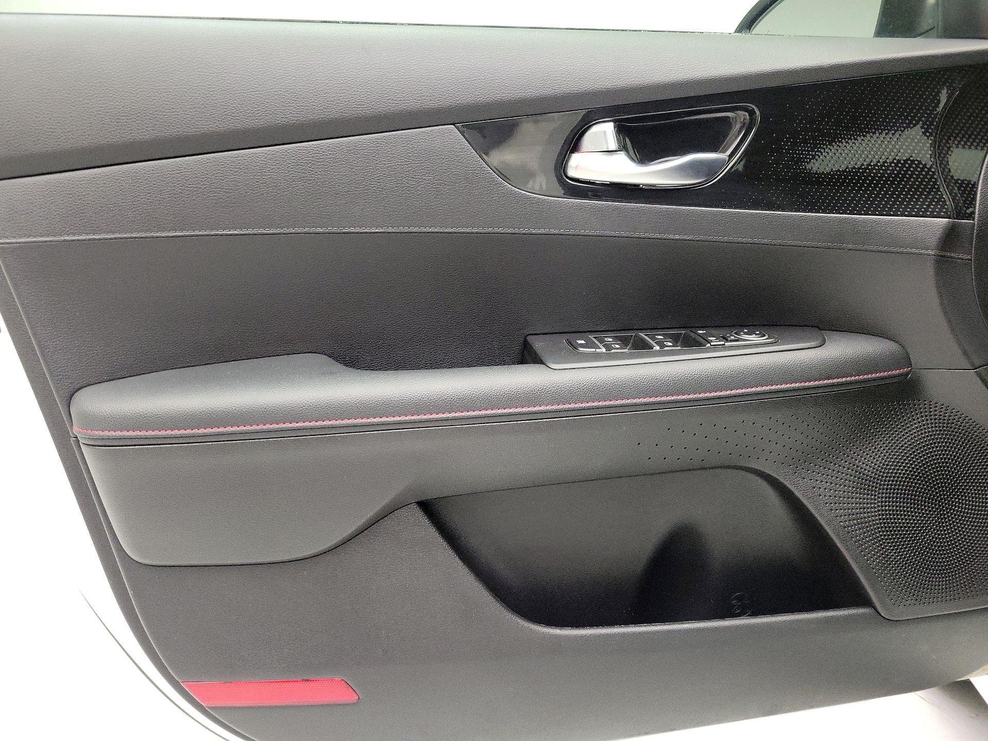 Thumbnail: 2023 Kia Forte - 12