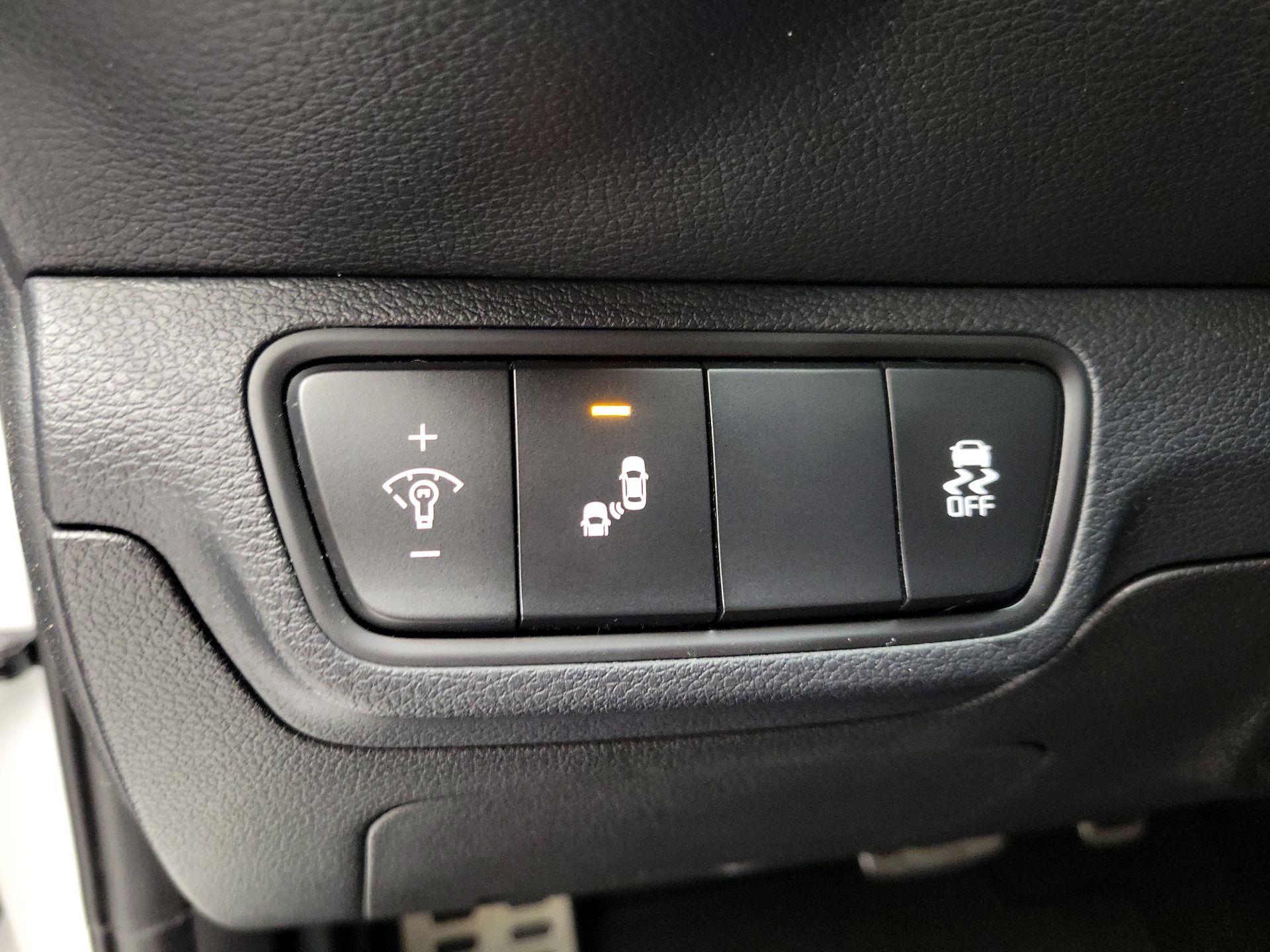 Thumbnail: 2023 Kia Forte - 13