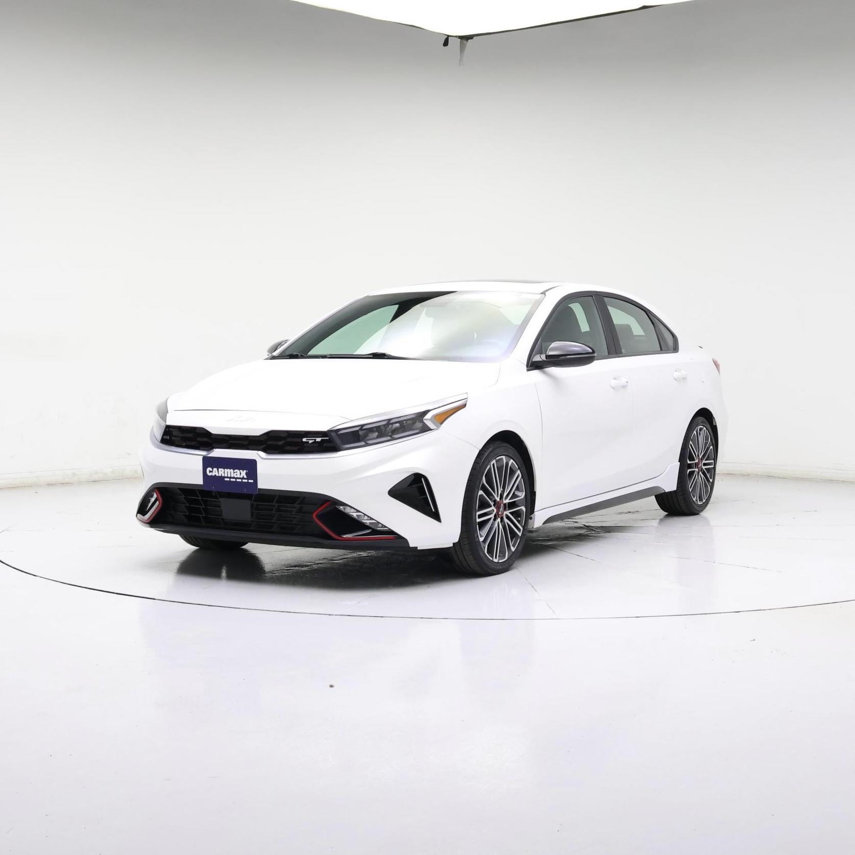 Thumbnail: 2023 Kia Forte - 4