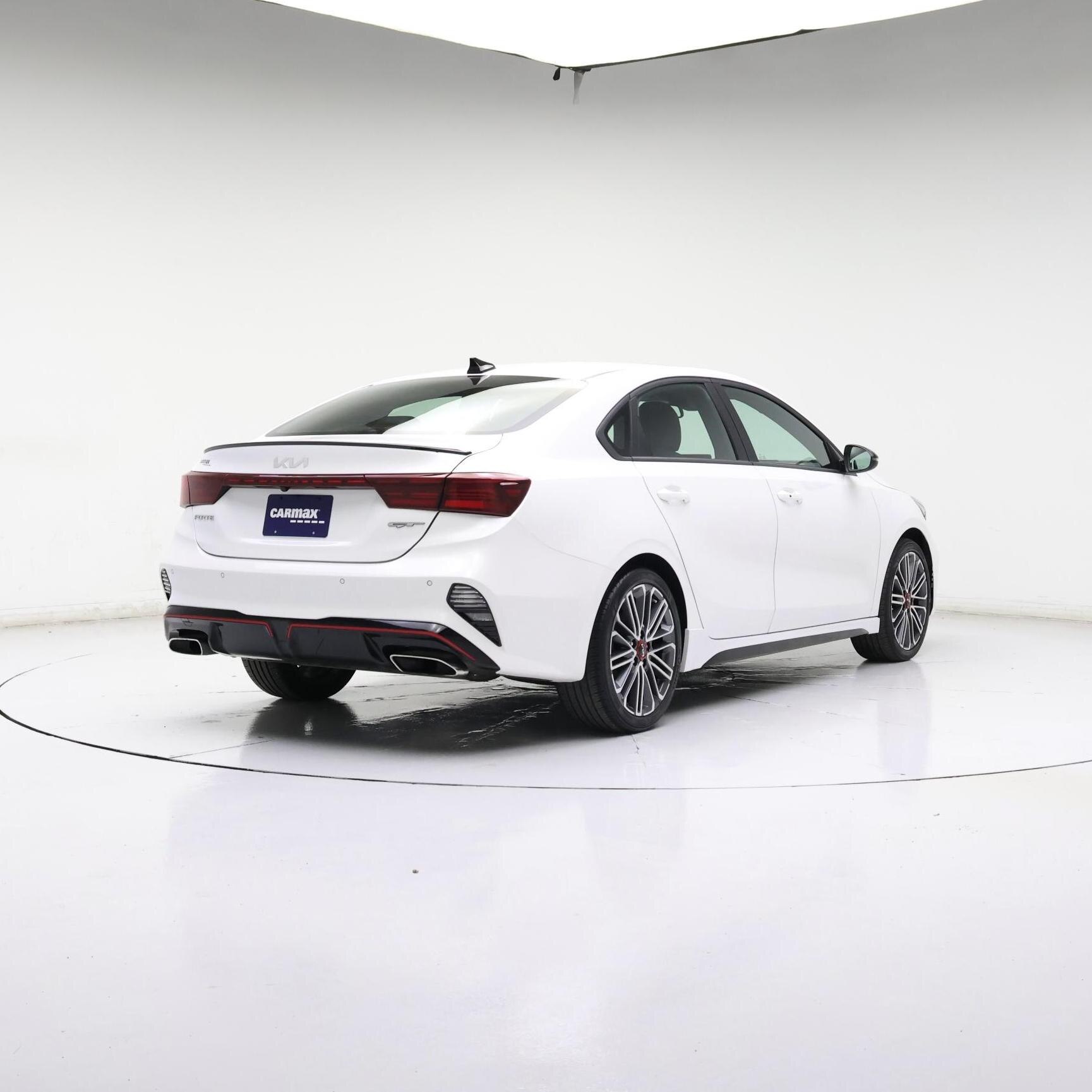 Thumbnail: 2023 Kia Forte - 8