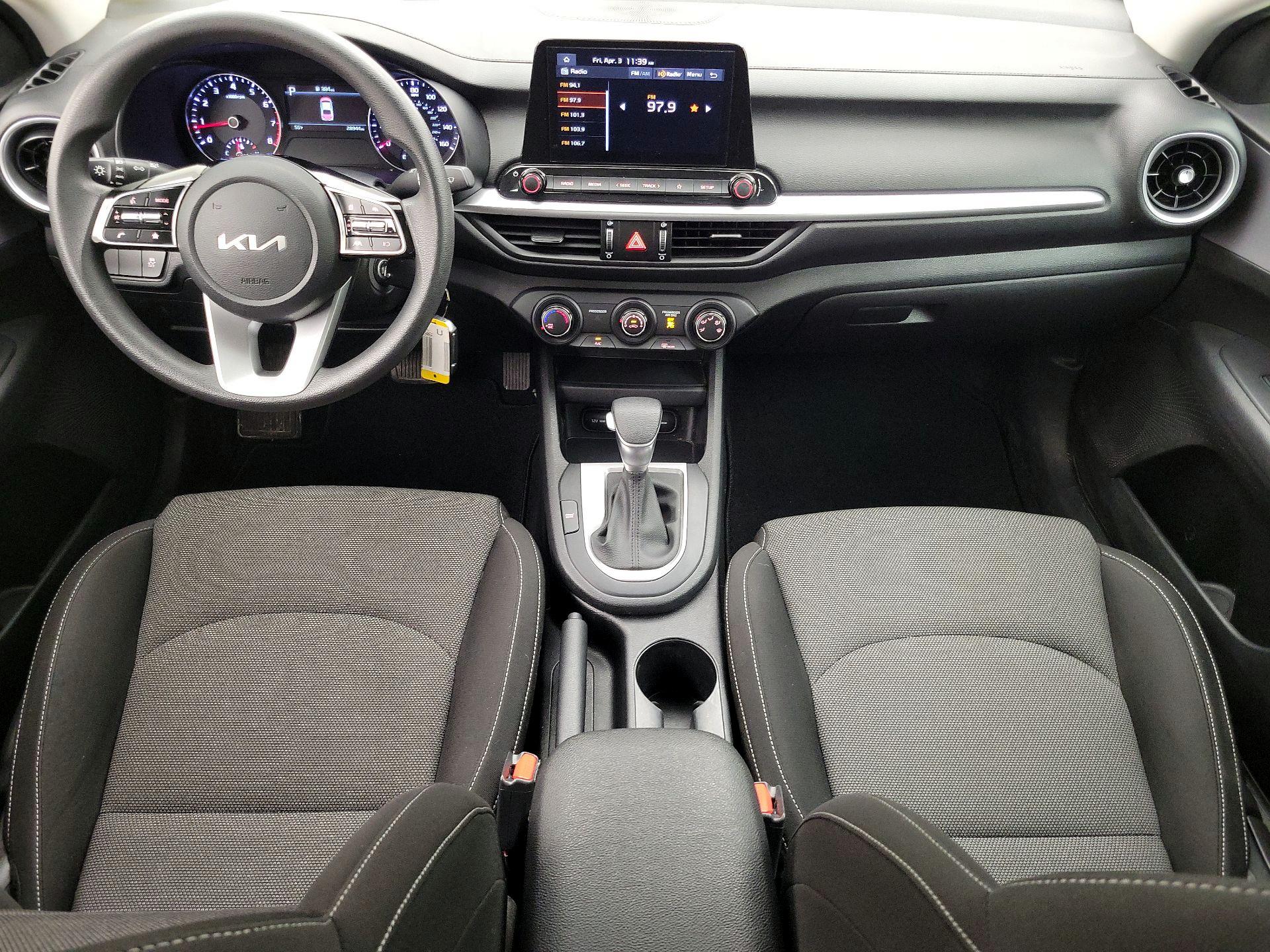 Thumbnail: 2023 Kia Forte - 9