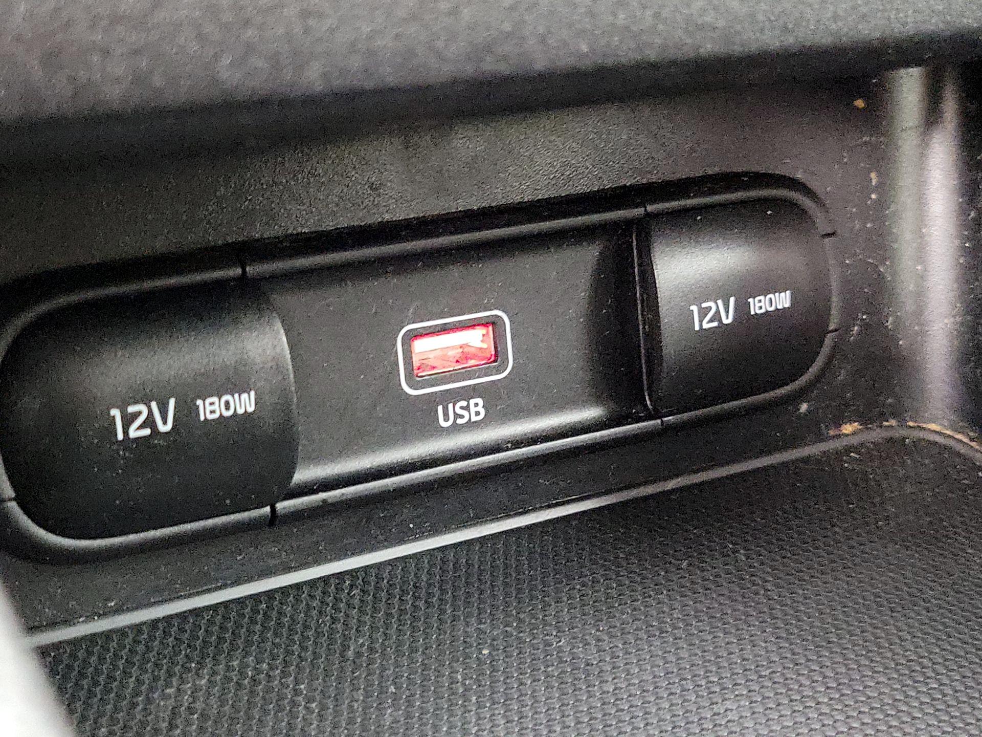 Thumbnail: 2023 Kia Forte - 18