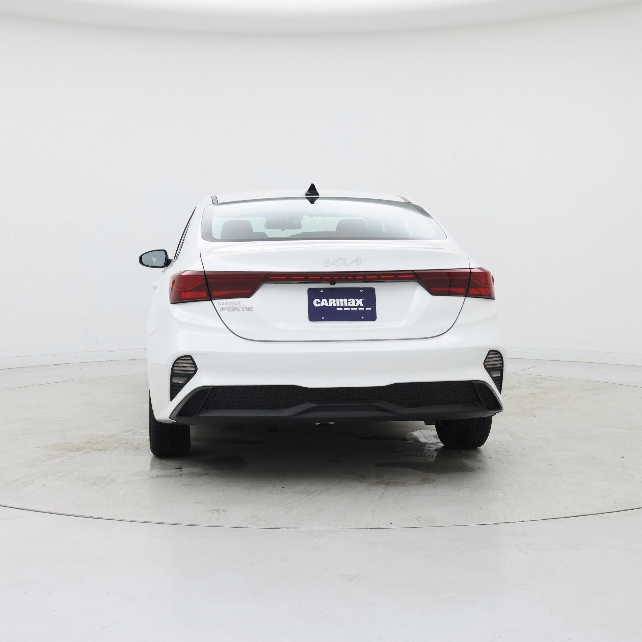 Thumbnail: 2023 Kia Forte - 6