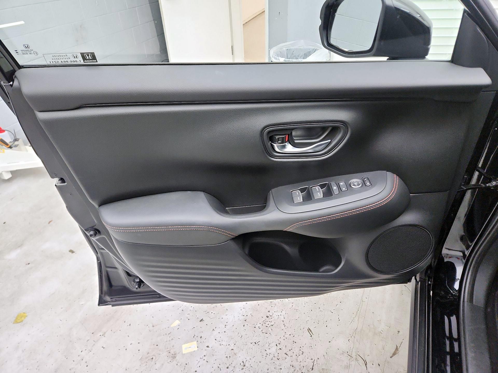 Thumbnail: 2025 Honda HR-V - 12