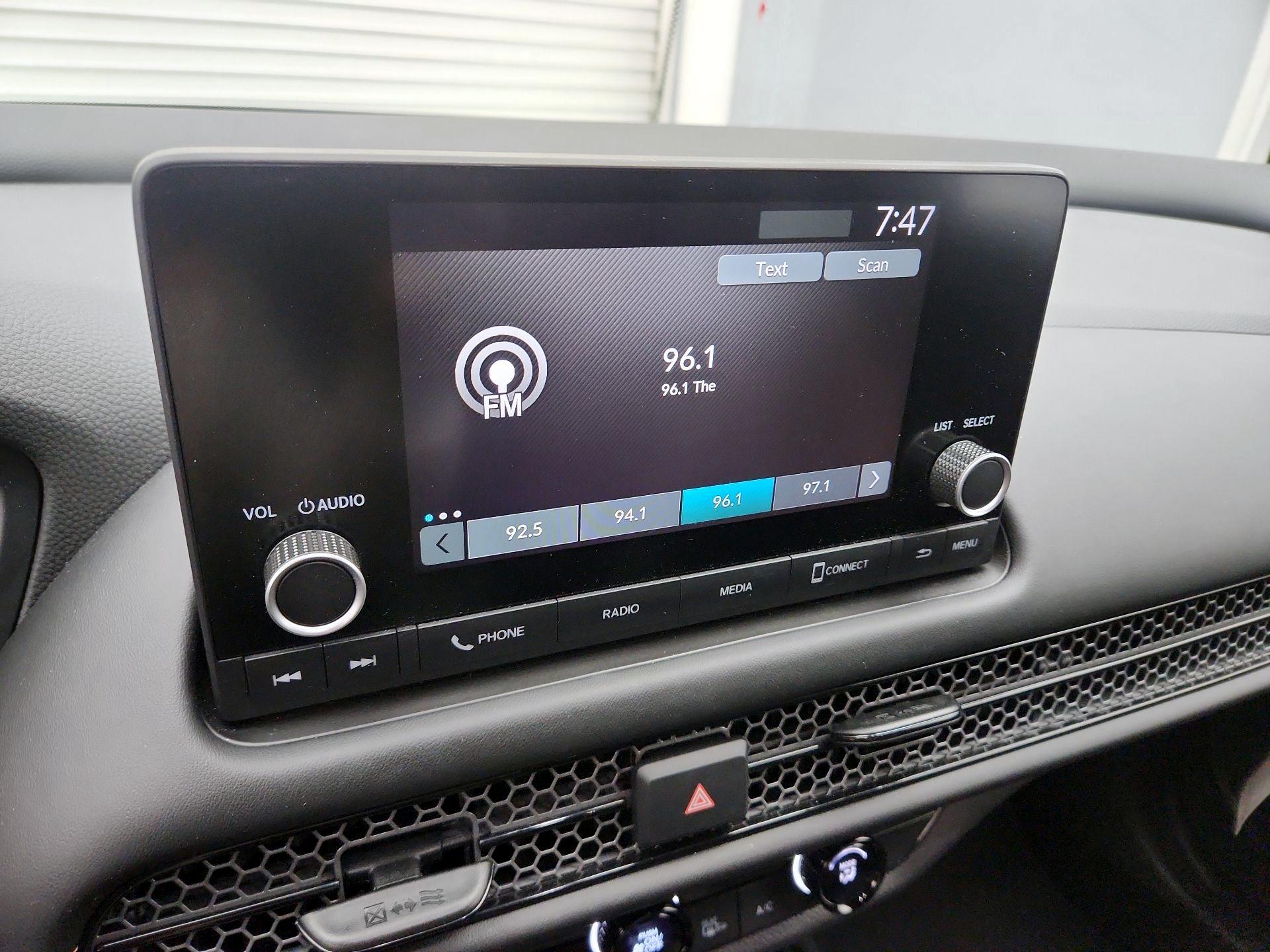 Thumbnail: 2025 Honda HR-V - 15