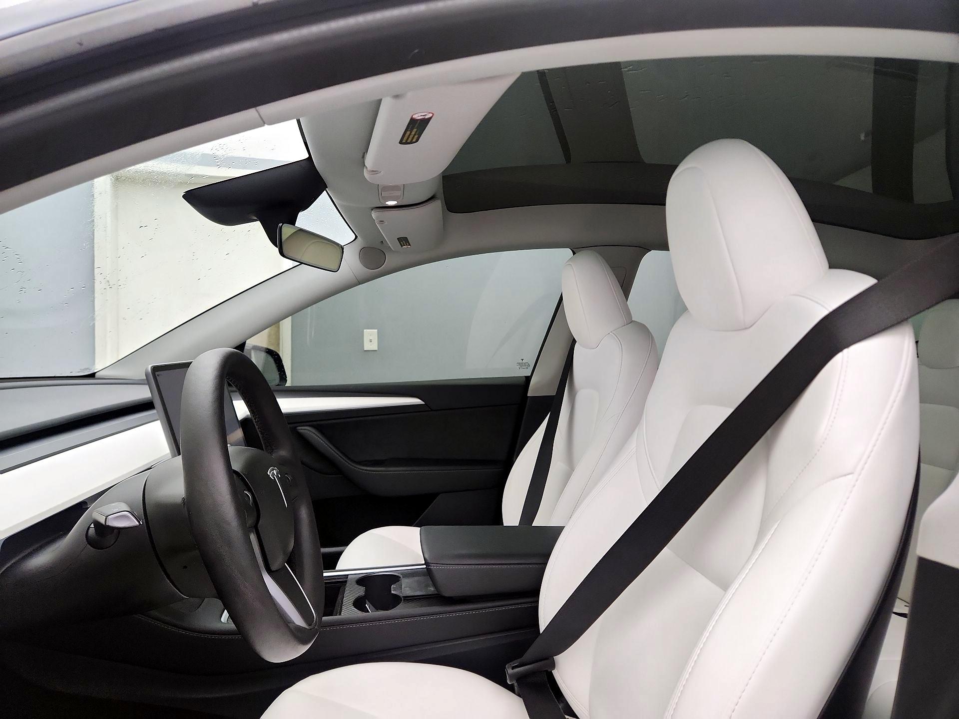 Thumbnail: 2023 Tesla Model Y - 18