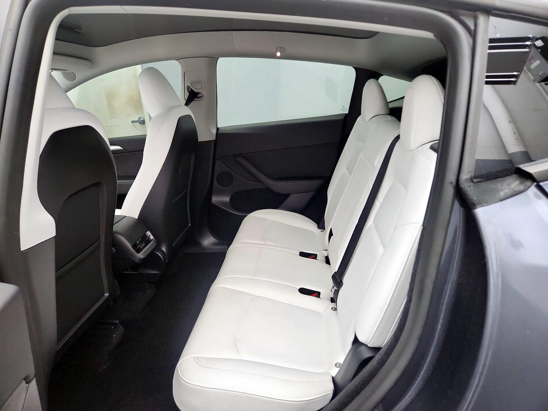 Thumbnail: 2023 Tesla Model Y - 19