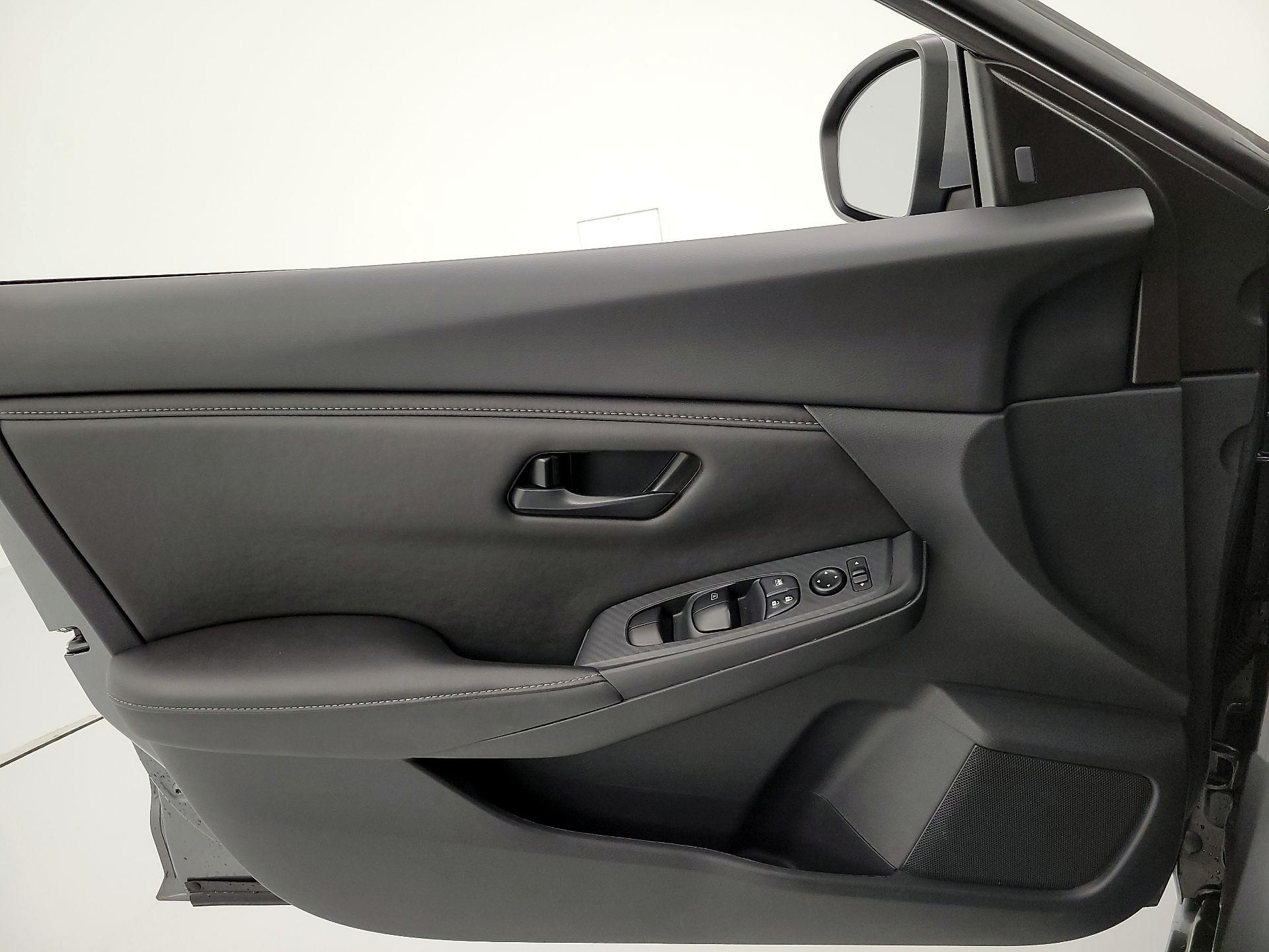 Thumbnail: 2025 Nissan Sentra - 12