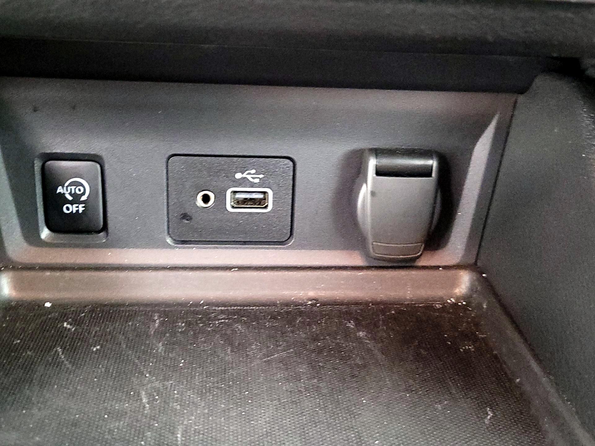 Thumbnail: 2025 Nissan Sentra - 18