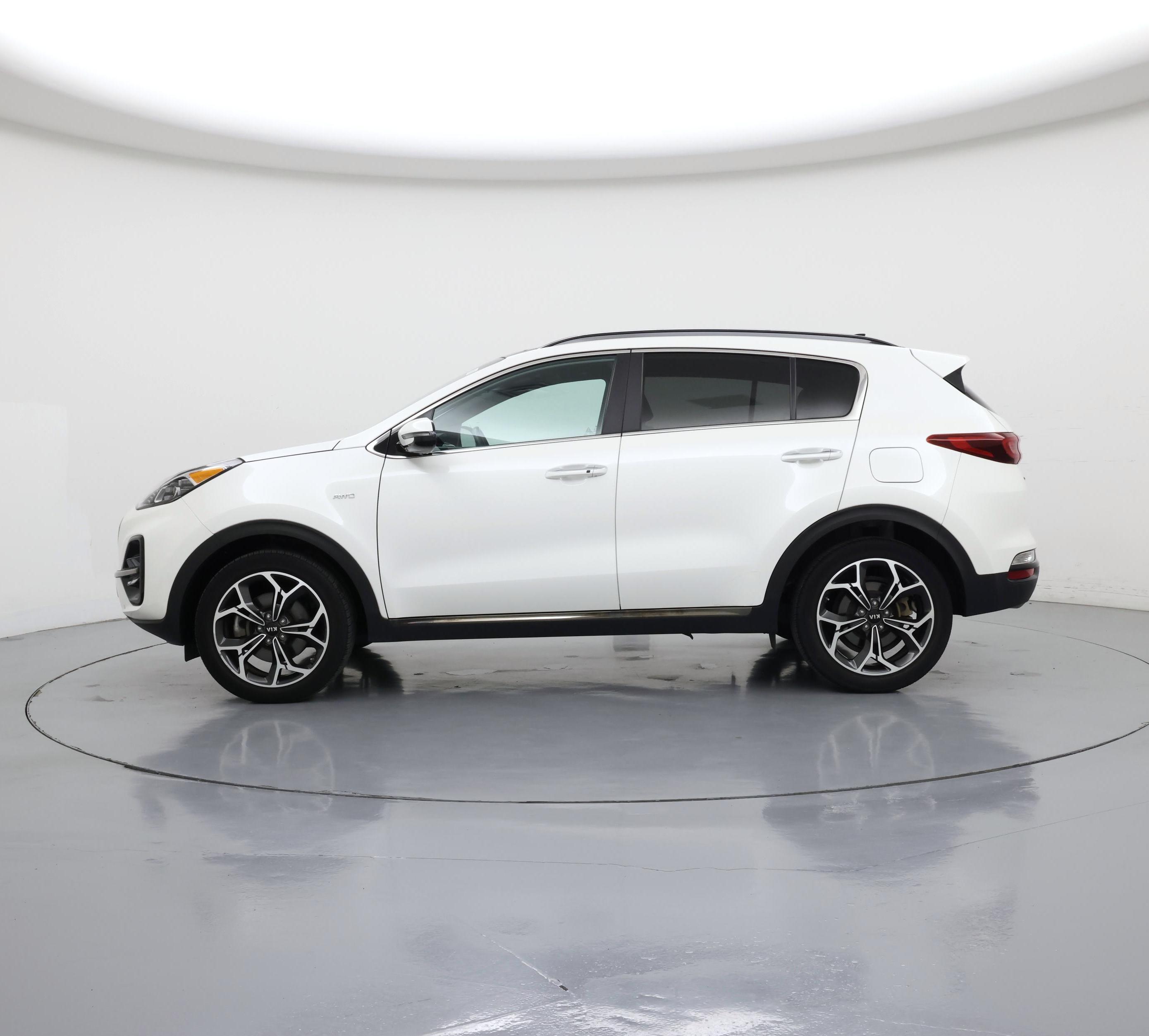 Thumbnail: 2022 Kia Sportage - 3