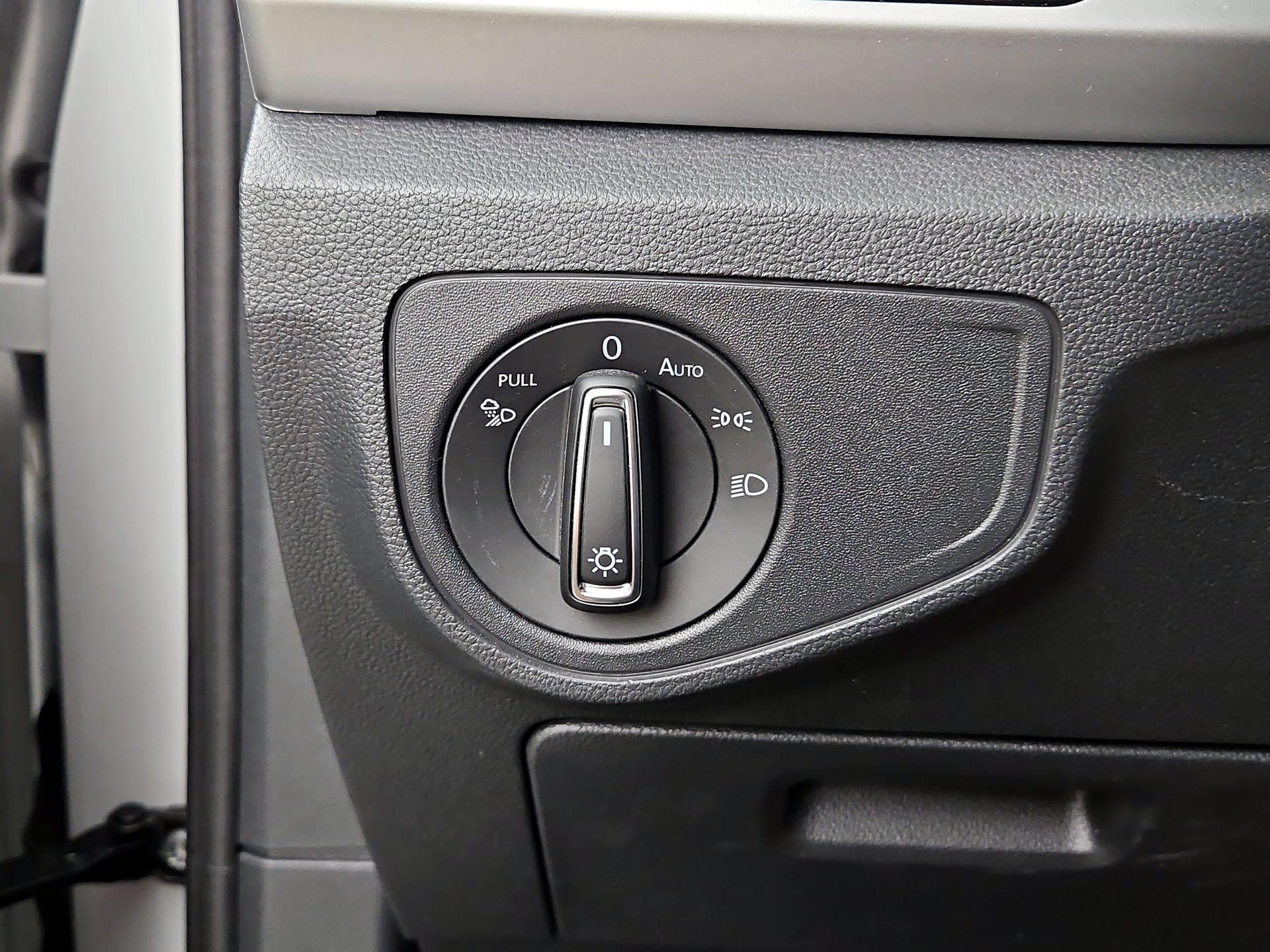 Thumbnail: 2023 Volkswagen Atlas - 13