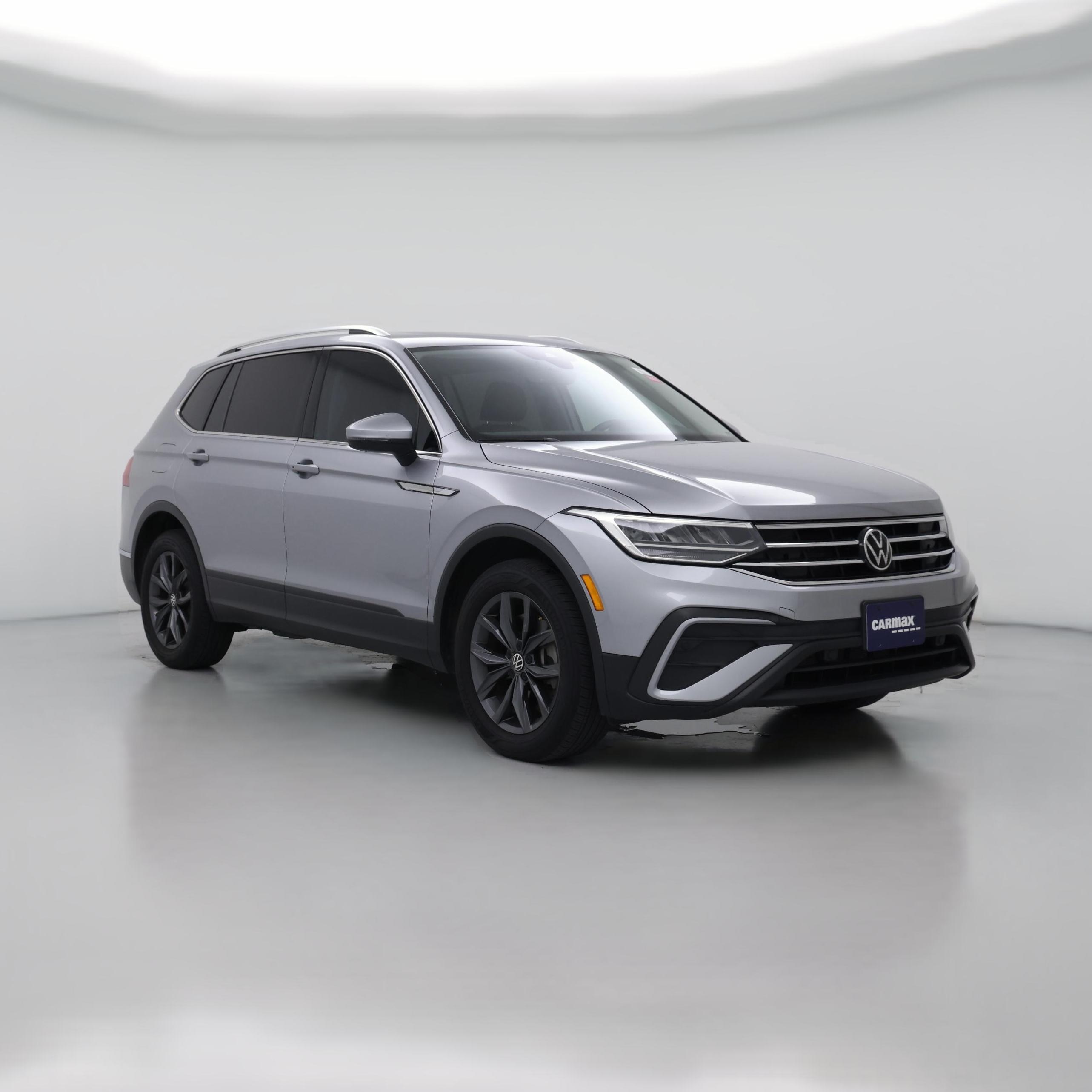 Thumbnail: 2022 Volkswagen Tiguan - 1