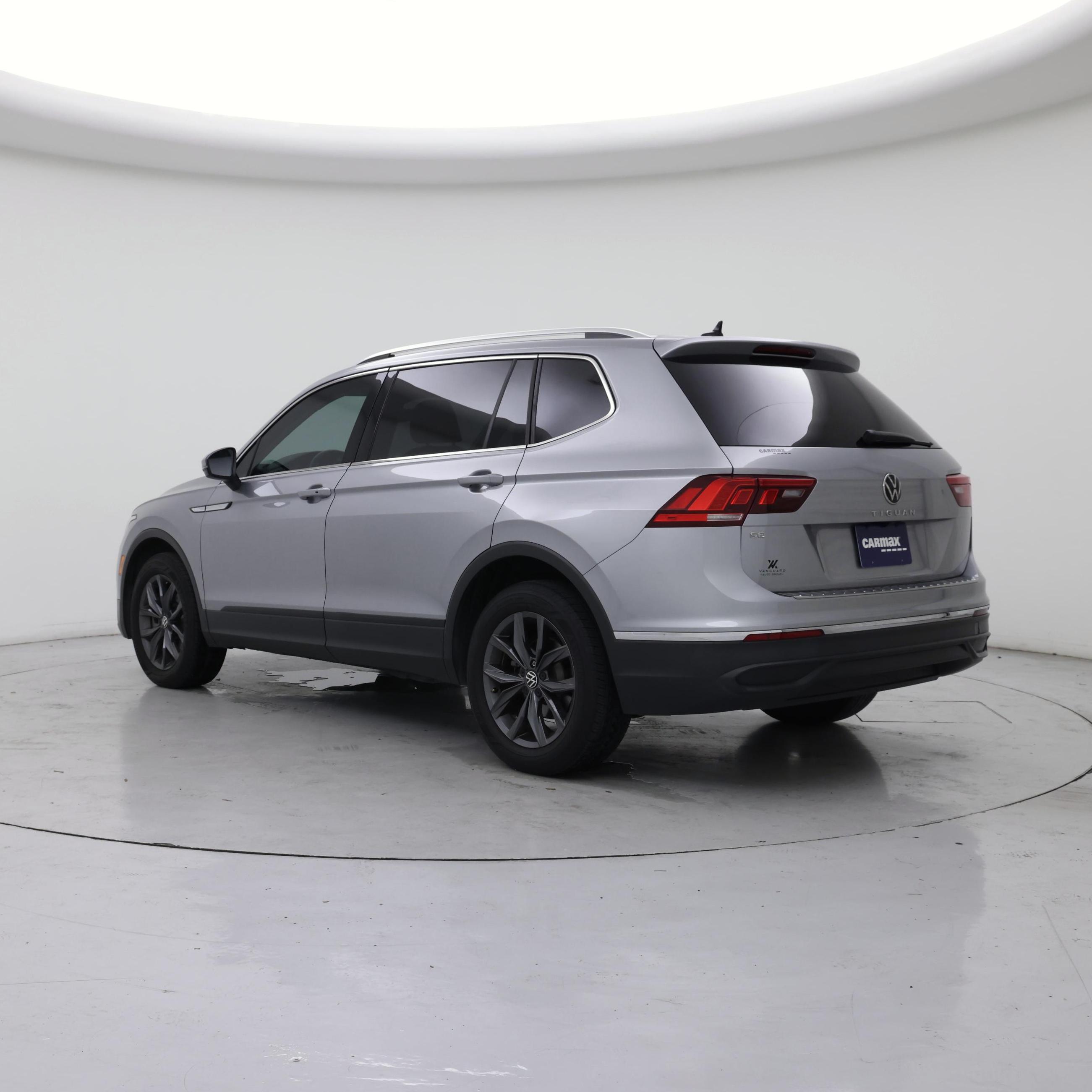 Thumbnail: 2022 Volkswagen Tiguan - 2