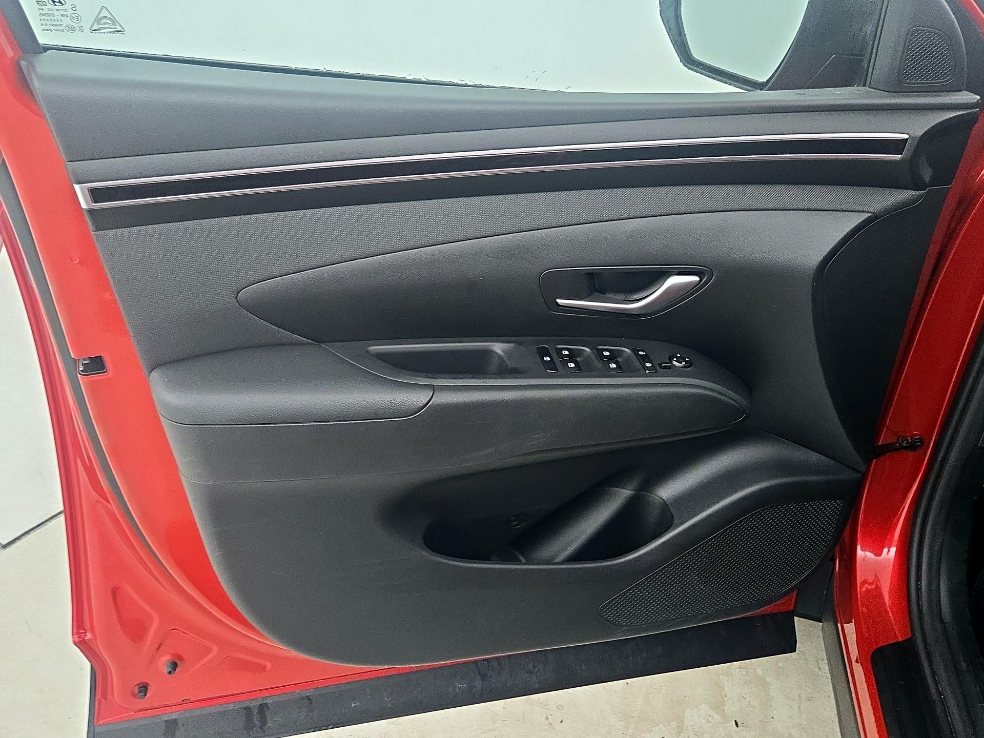 Thumbnail: 2023 Hyundai Tucson - 12