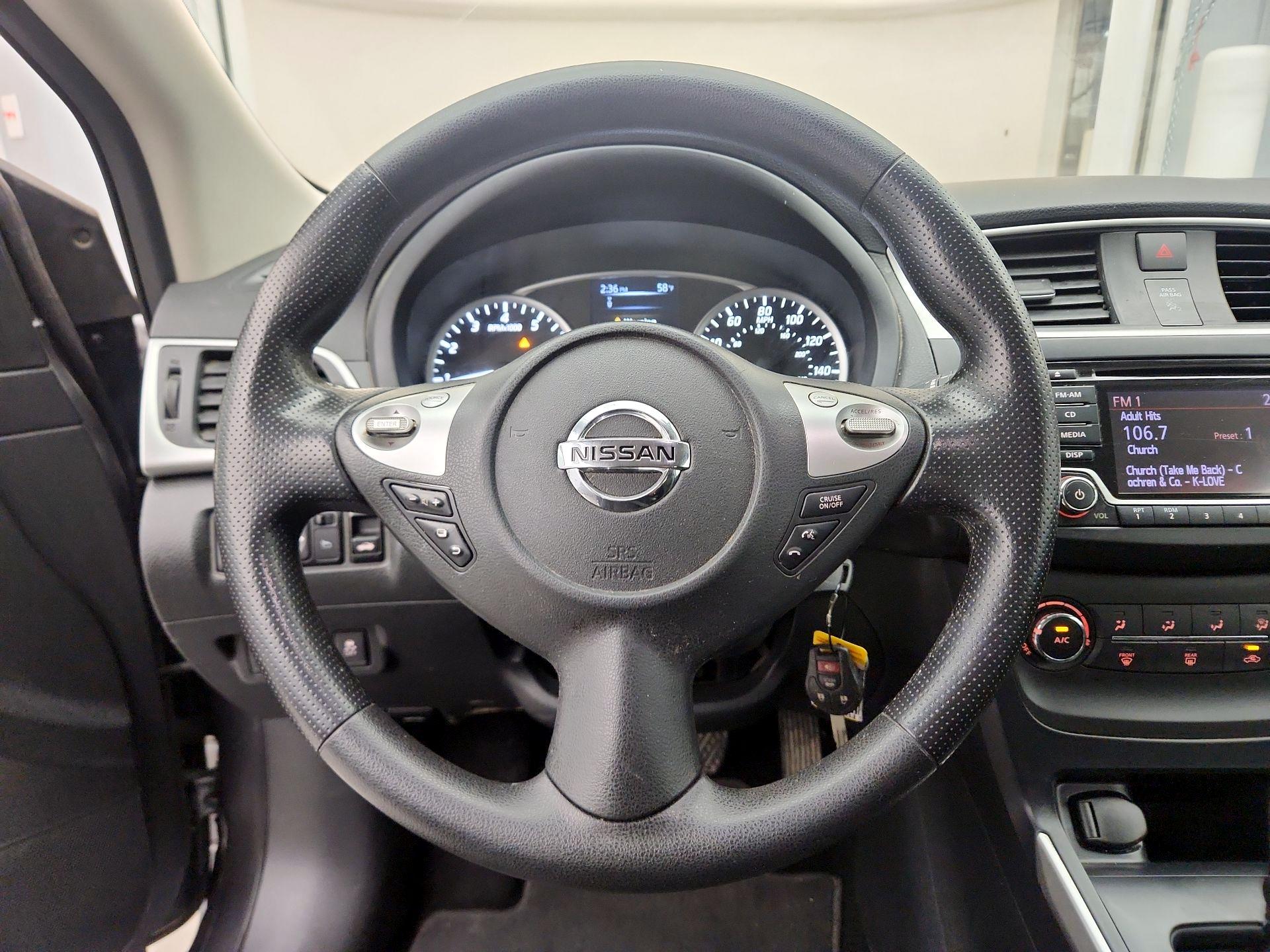 Thumbnail: 2018 Nissan Sentra - 10