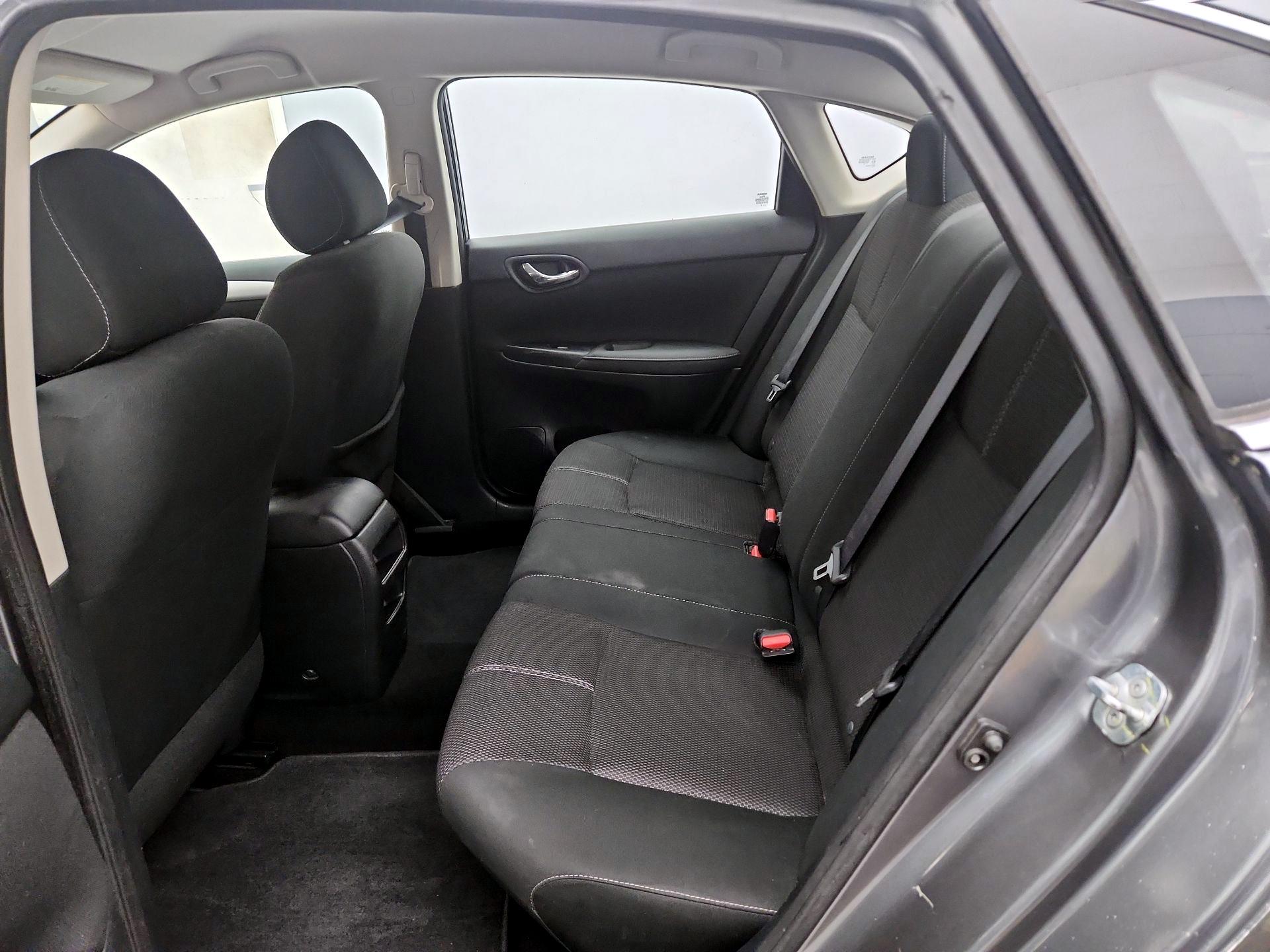 Thumbnail: 2018 Nissan Sentra - 18