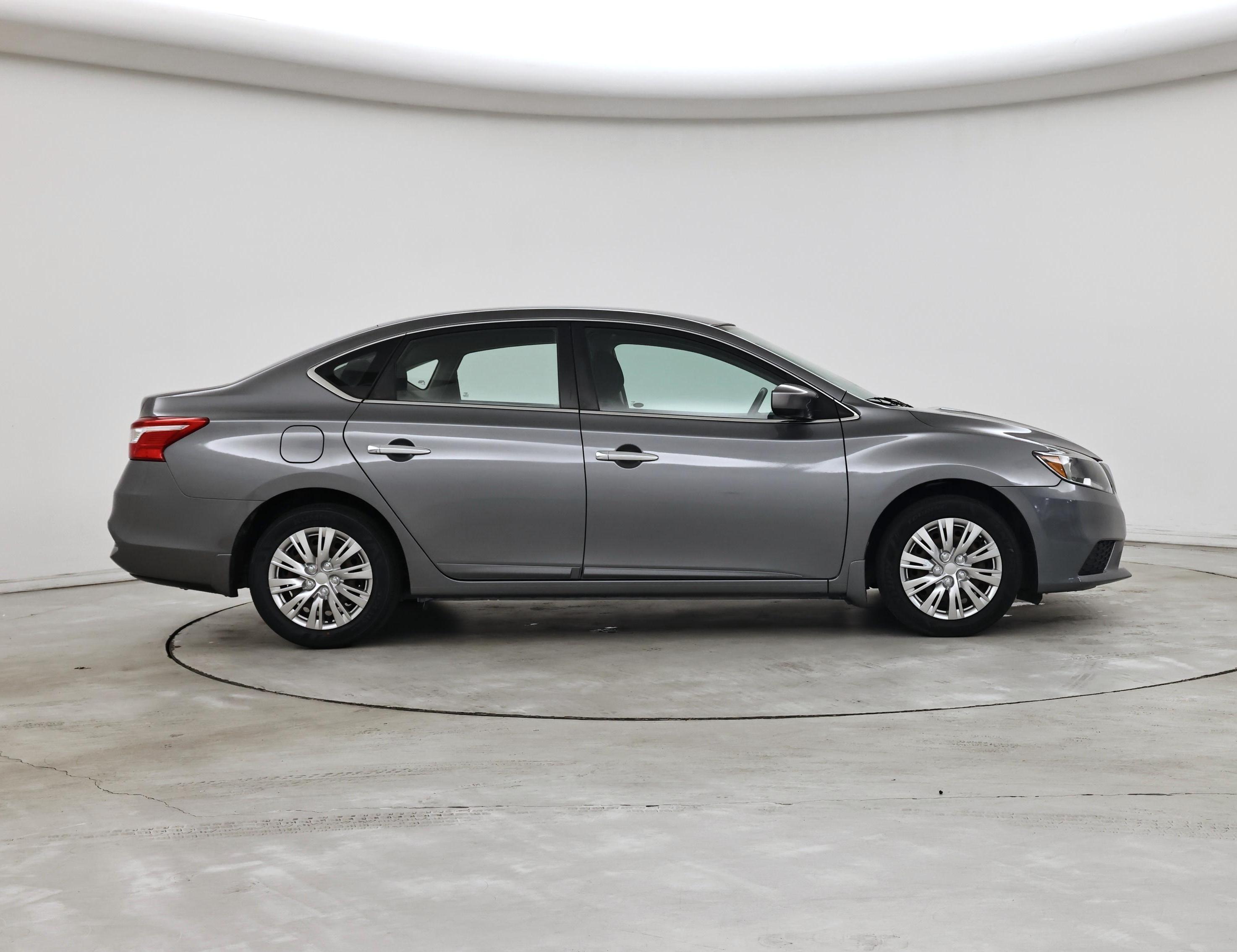 Thumbnail: 2018 Nissan Sentra - 7