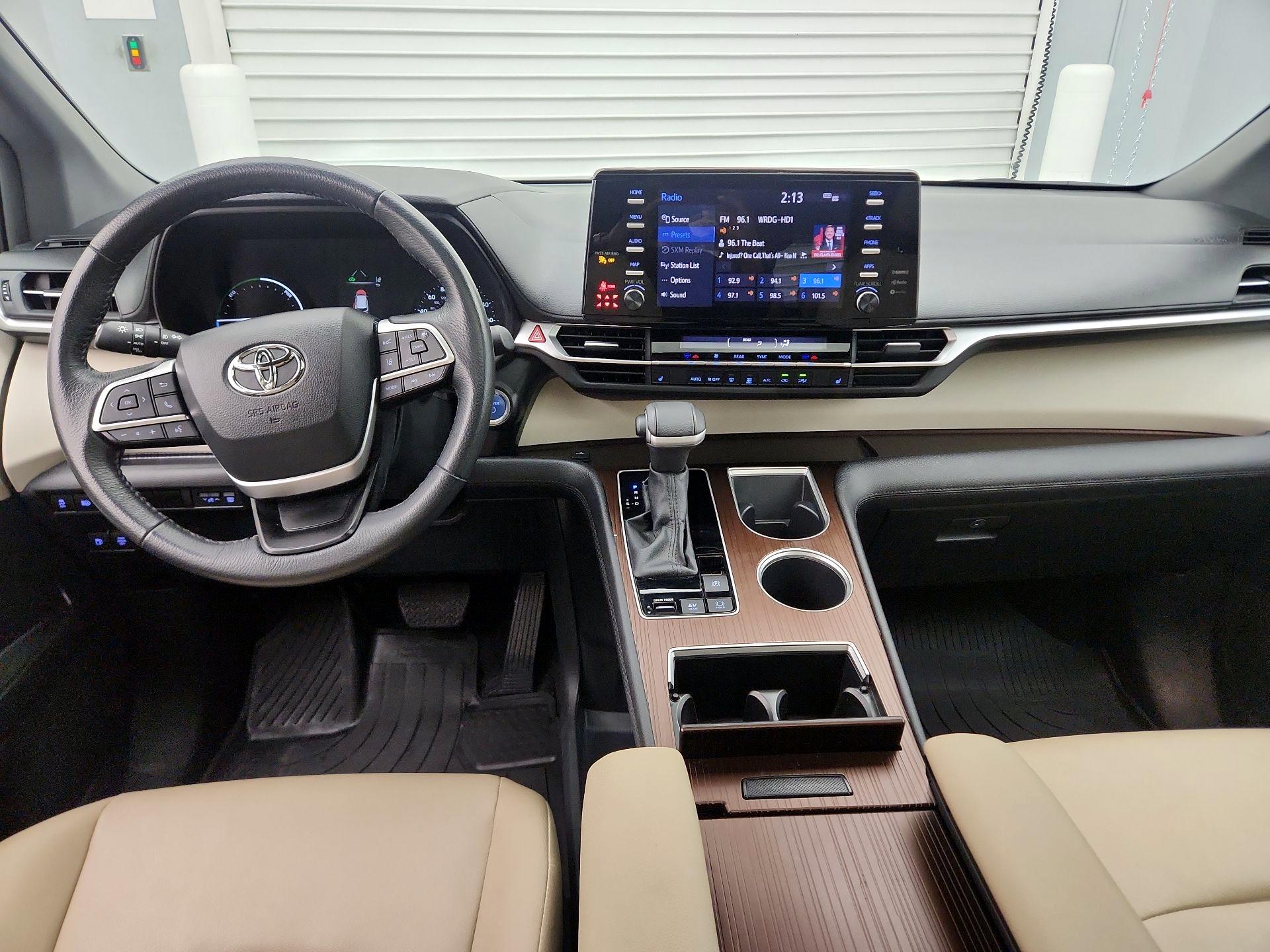 Thumbnail: 2024 Toyota Sienna - 9