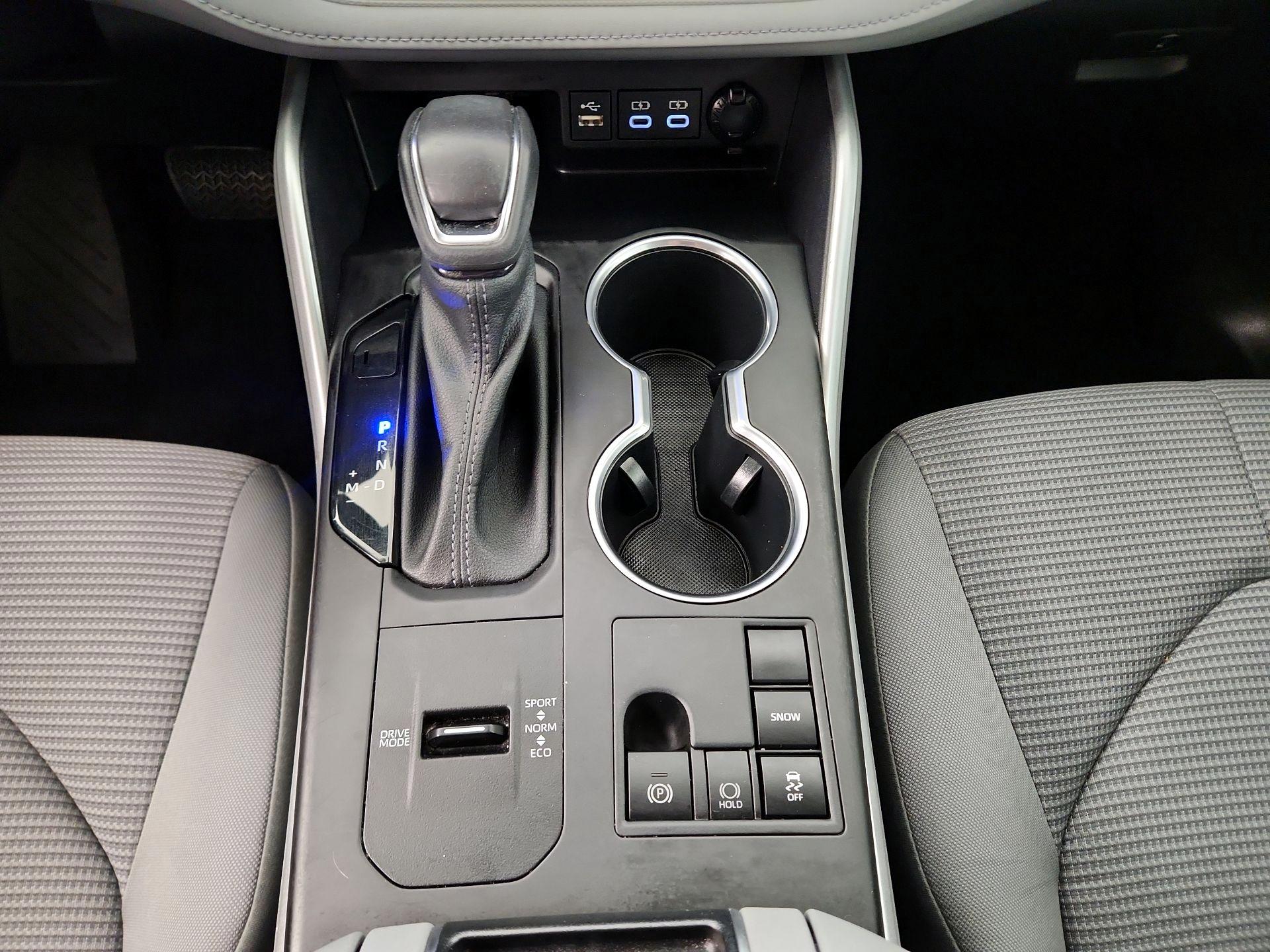 Thumbnail: 2023 Toyota Highlander - 17