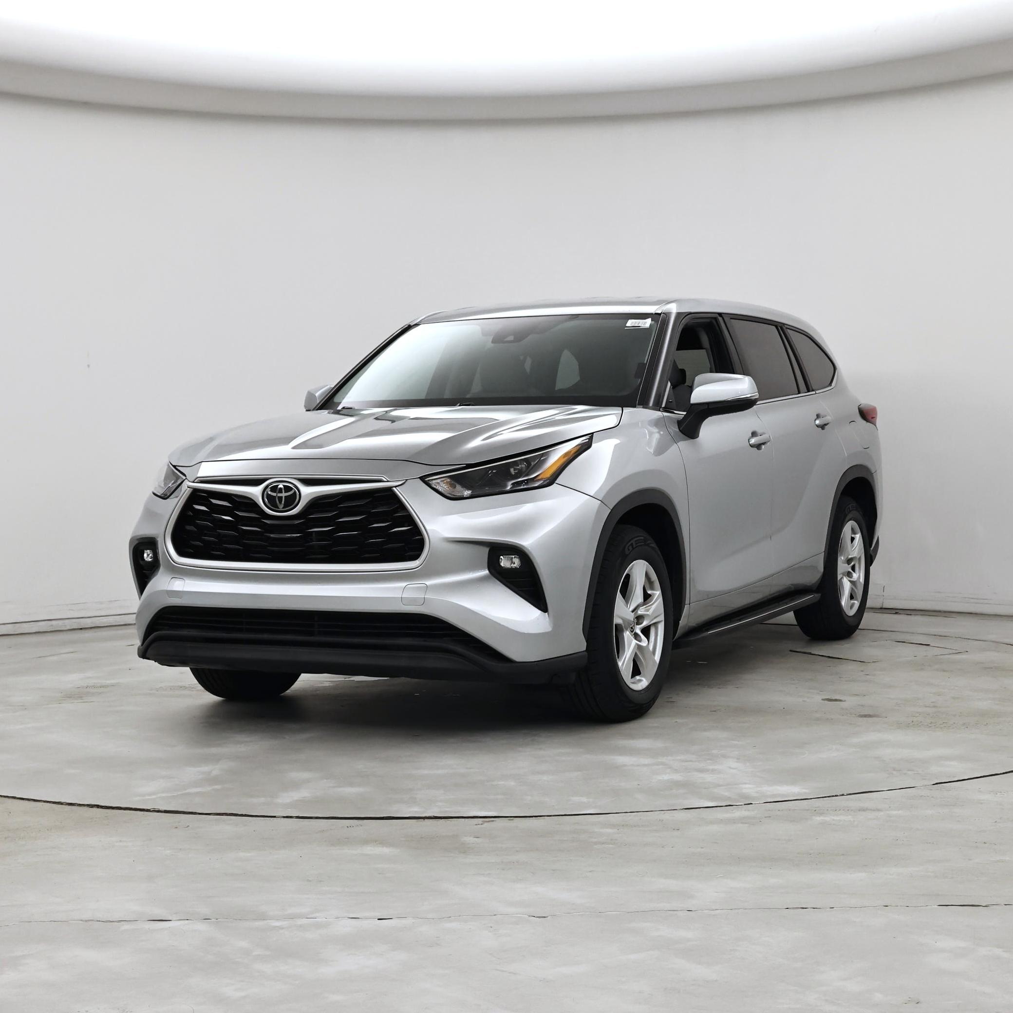 Thumbnail: 2023 Toyota Highlander - 4