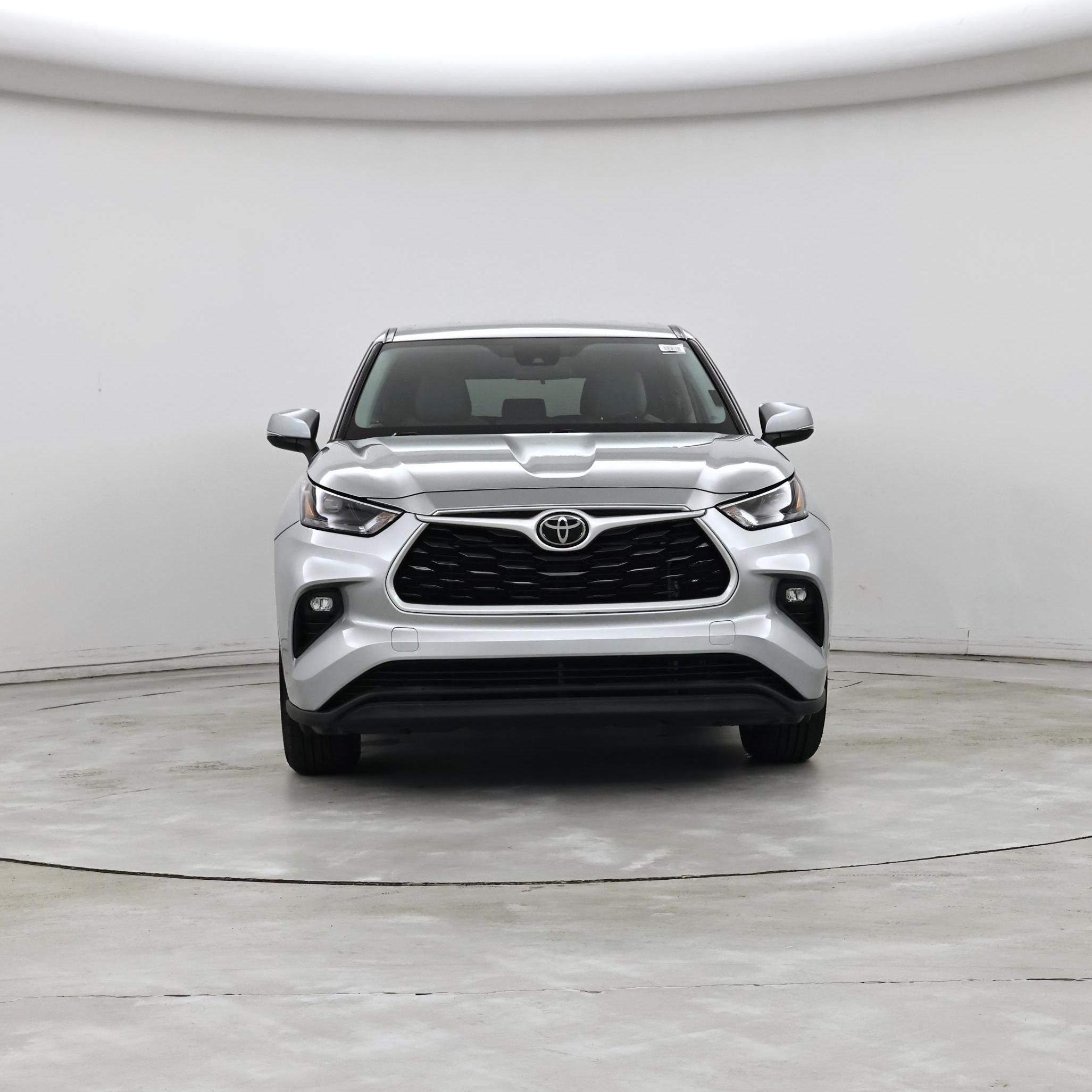 Thumbnail: 2023 Toyota Highlander - 5