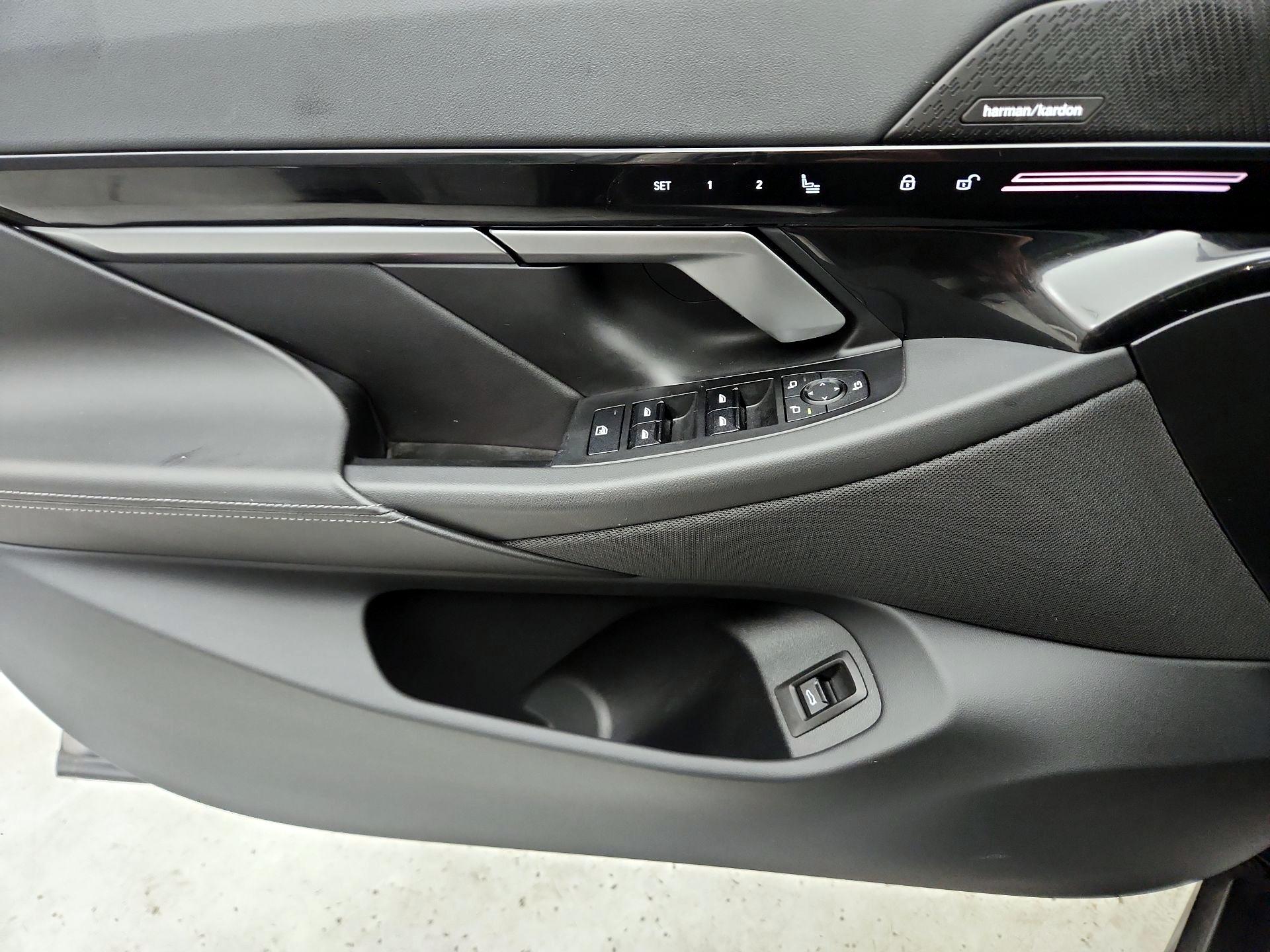 Thumbnail: 2024 BMW 5 Series - 12