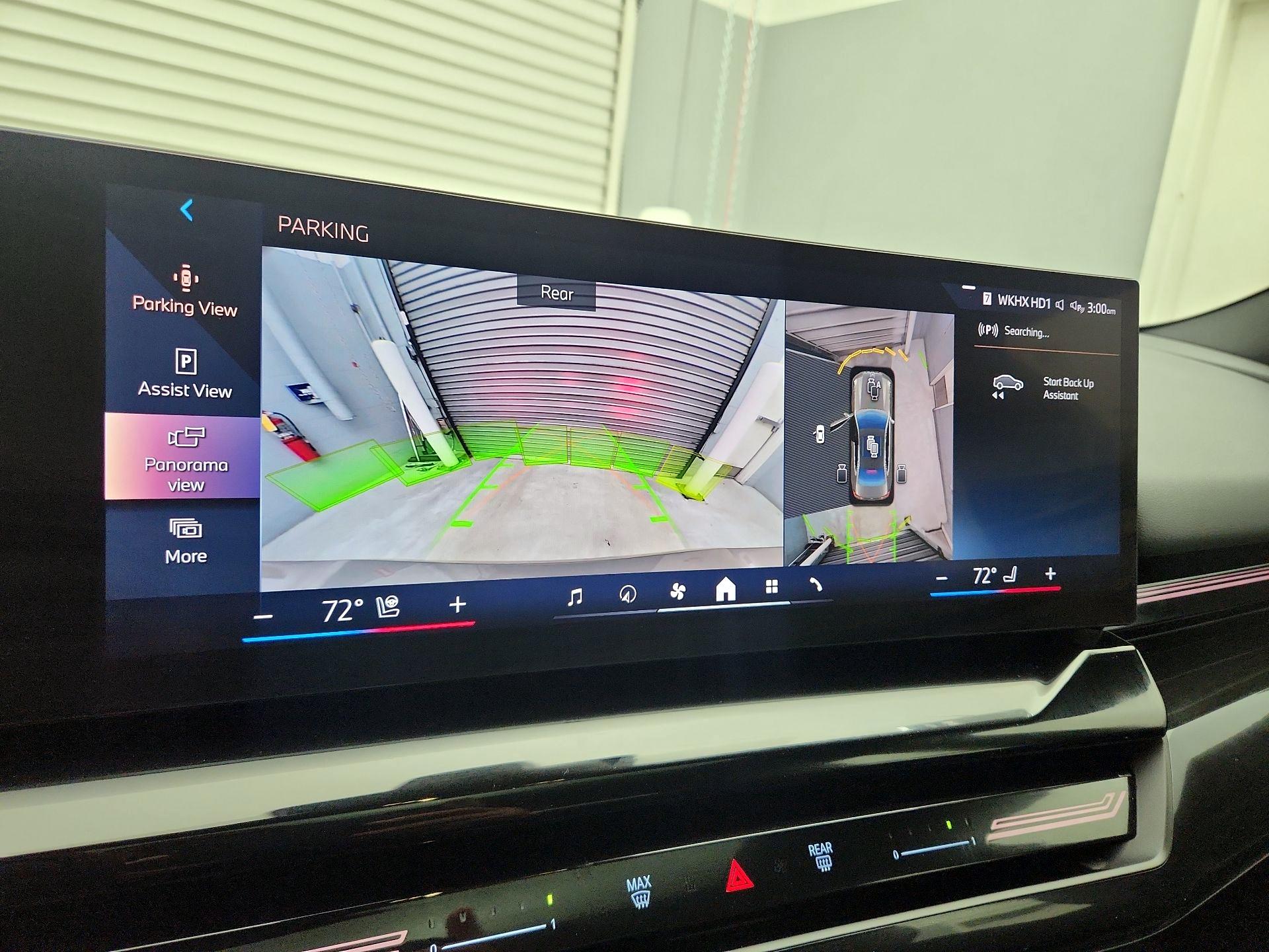 Thumbnail: 2024 BMW 5 Series - 15