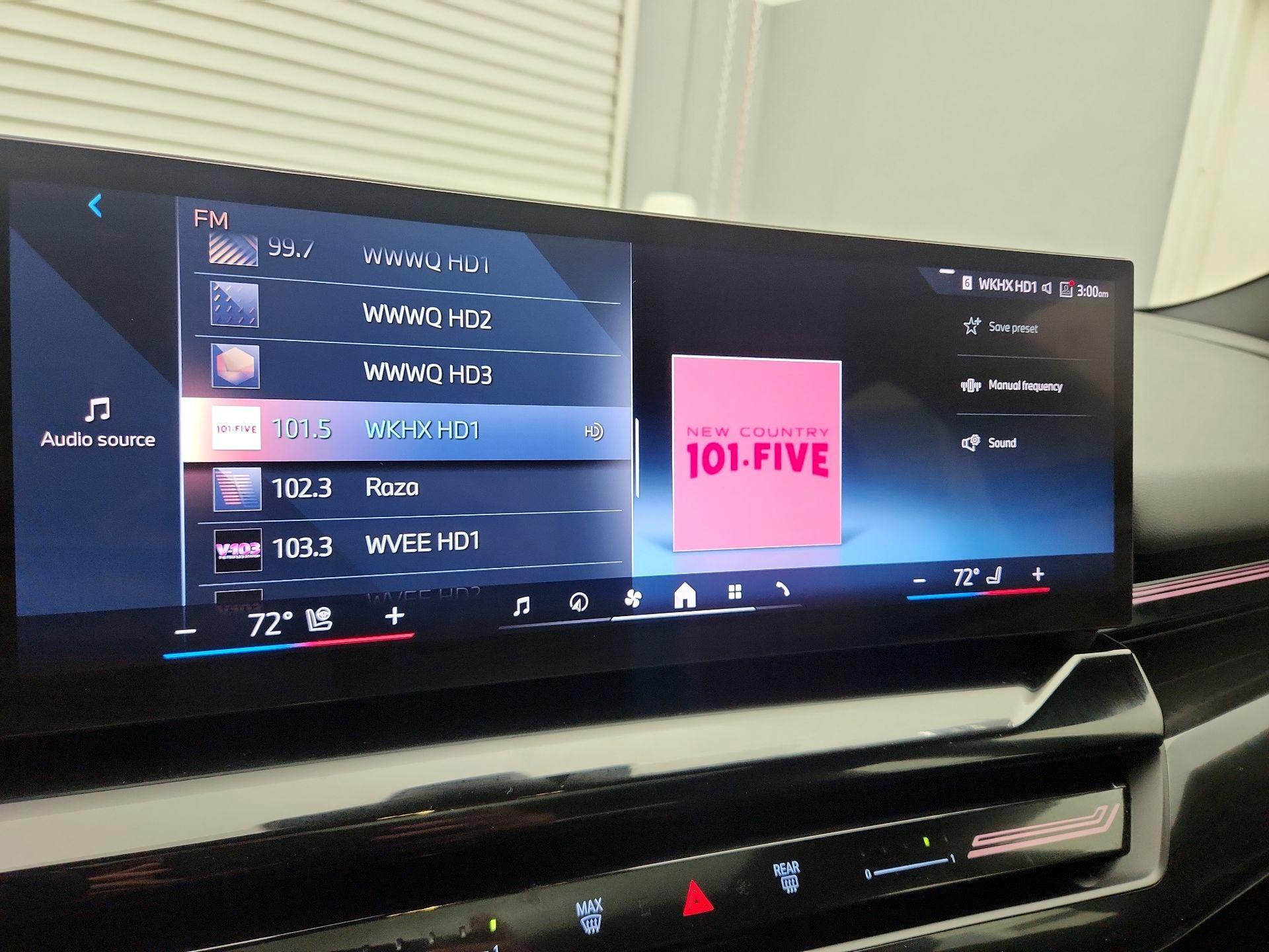 Thumbnail: 2024 BMW 5 Series - 16