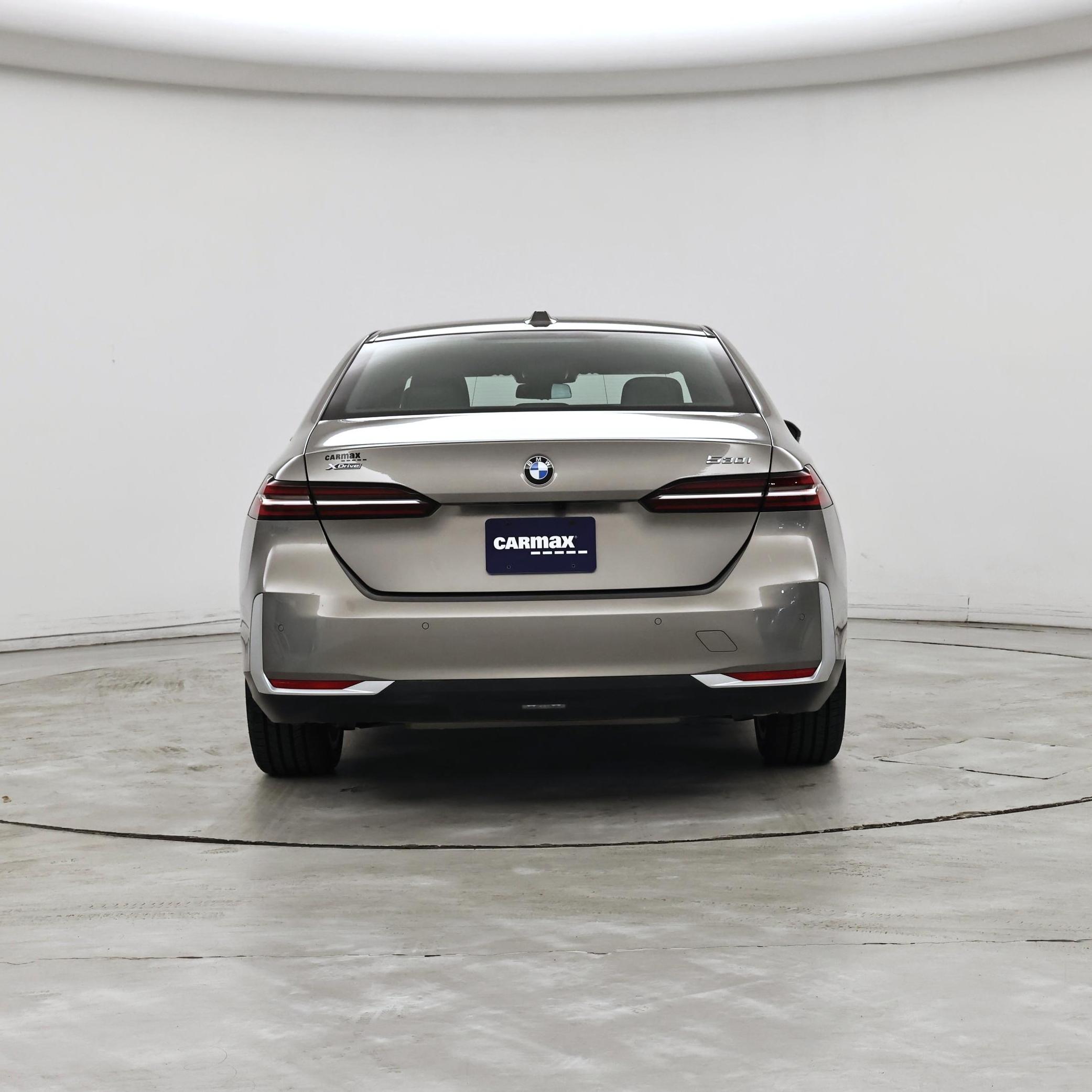 Thumbnail: 2024 BMW 5 Series - 6