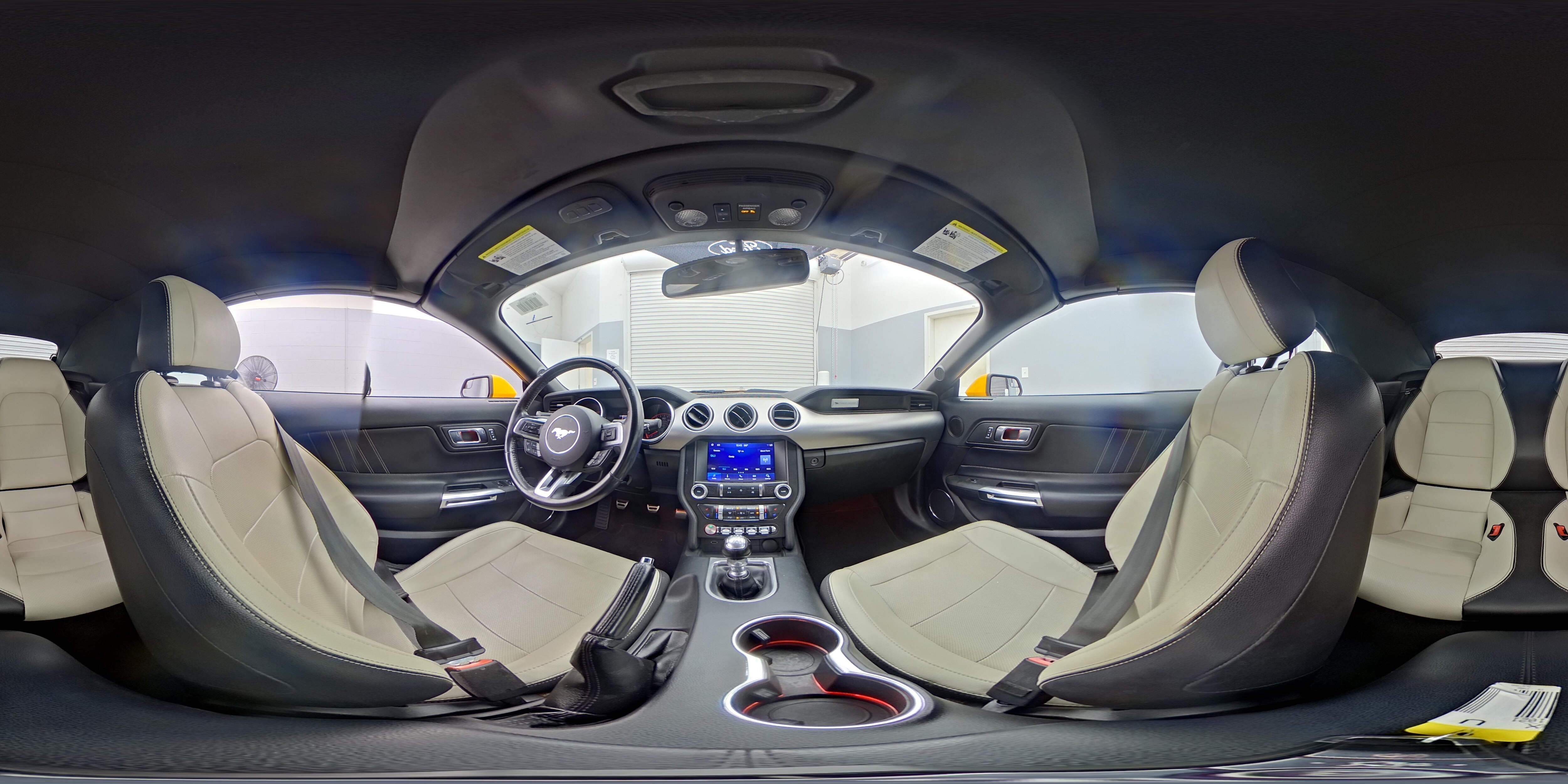 2019 Ford Mustang EcoBoost Premium - Photo 23