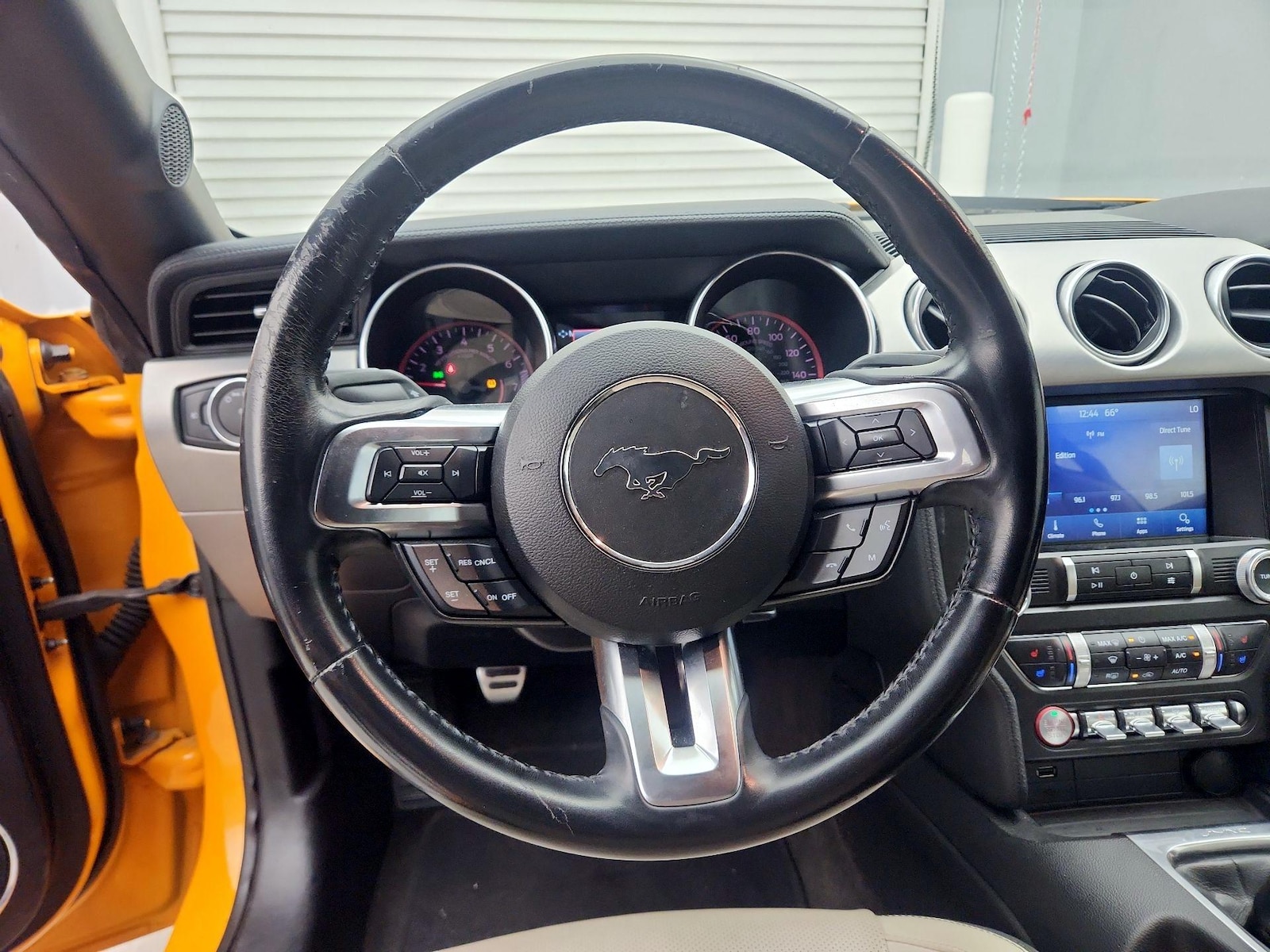 2019 Ford Mustang EcoBoost Premium - Photo 11