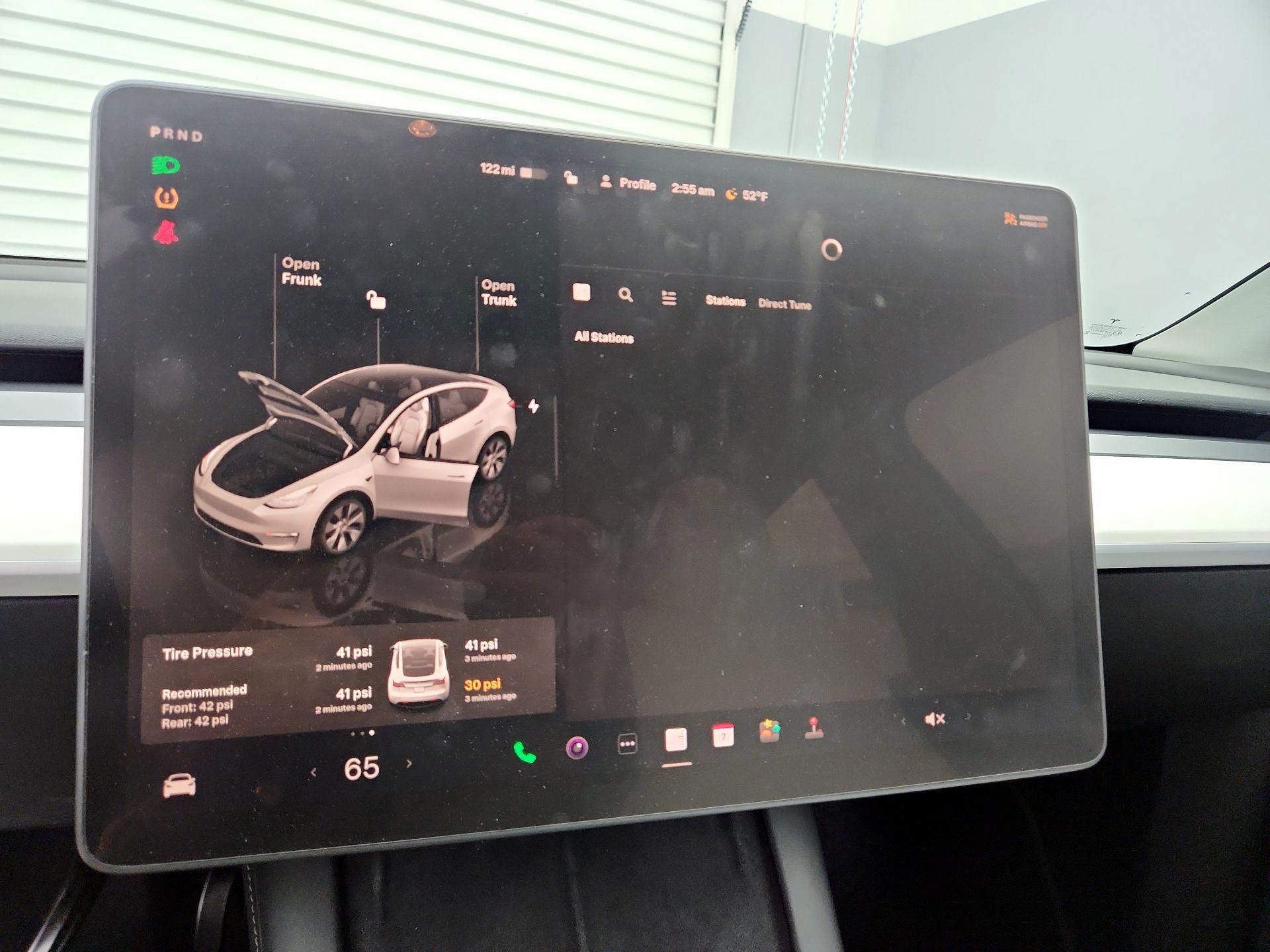 Thumbnail: 2022 Tesla Model Y - 15