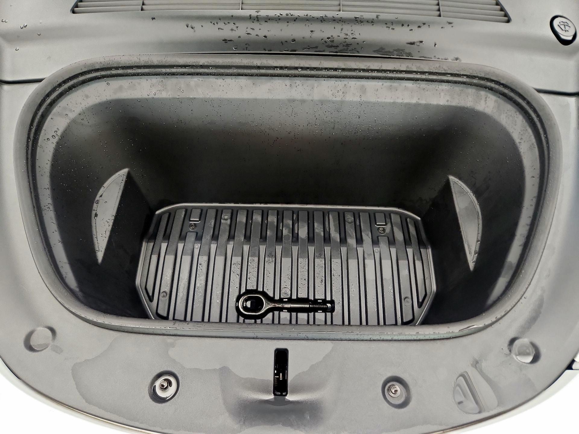 Thumbnail: 2022 Tesla Model Y - 20